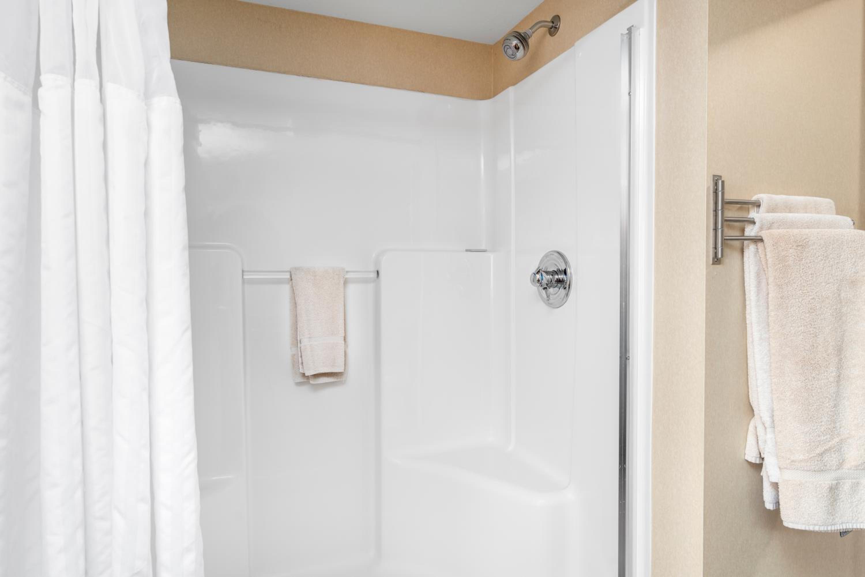 East Bay Suites