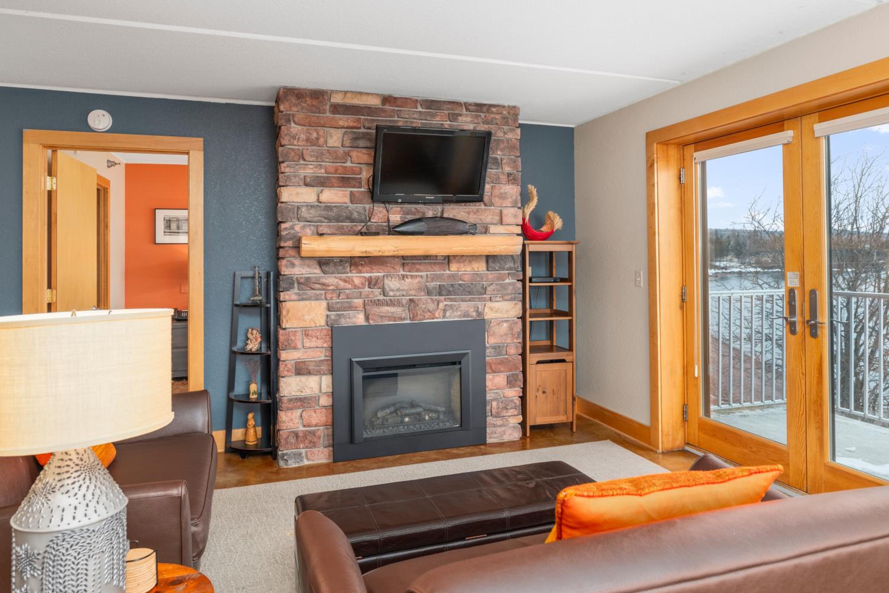 East Bay Suites