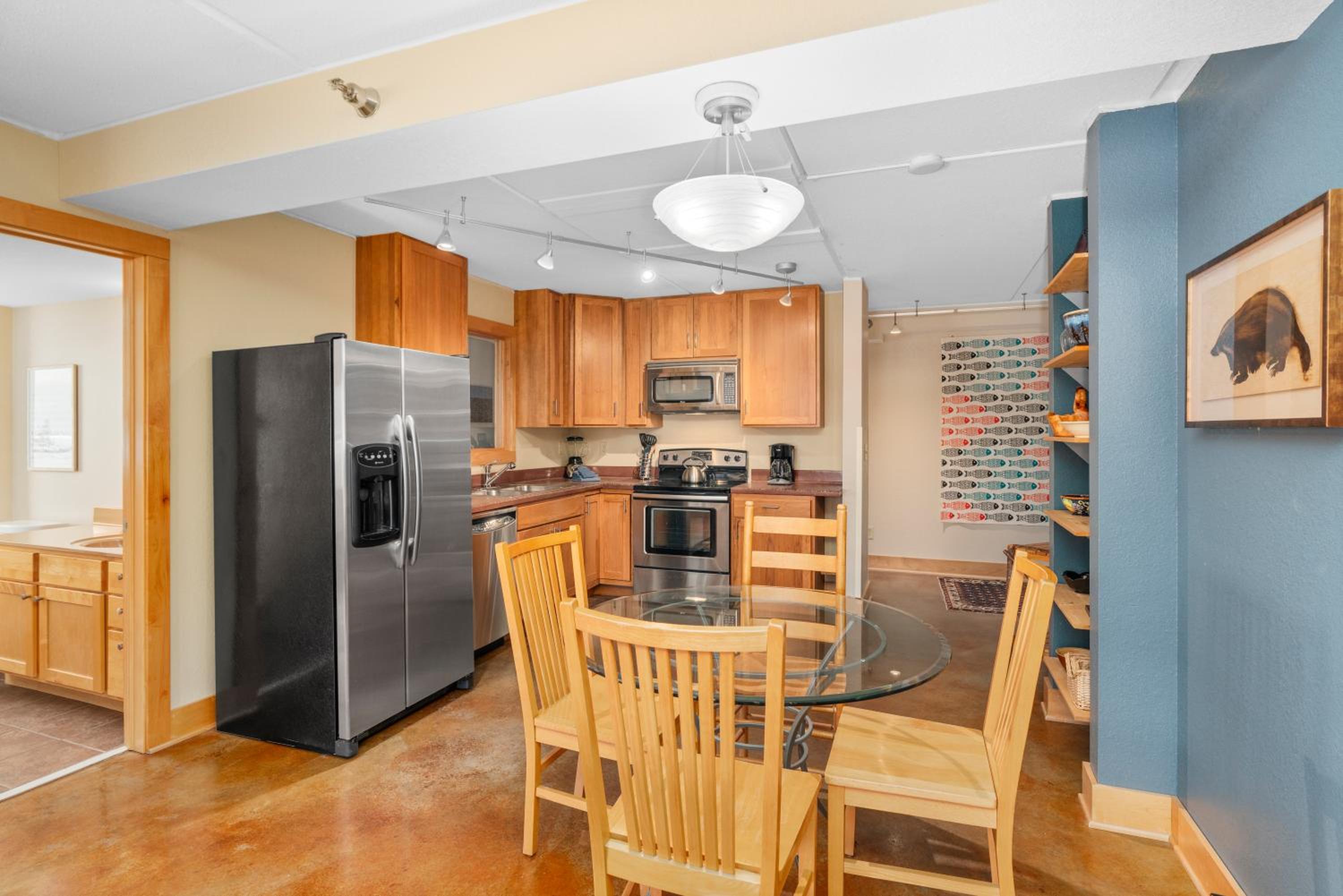 East Bay Suites