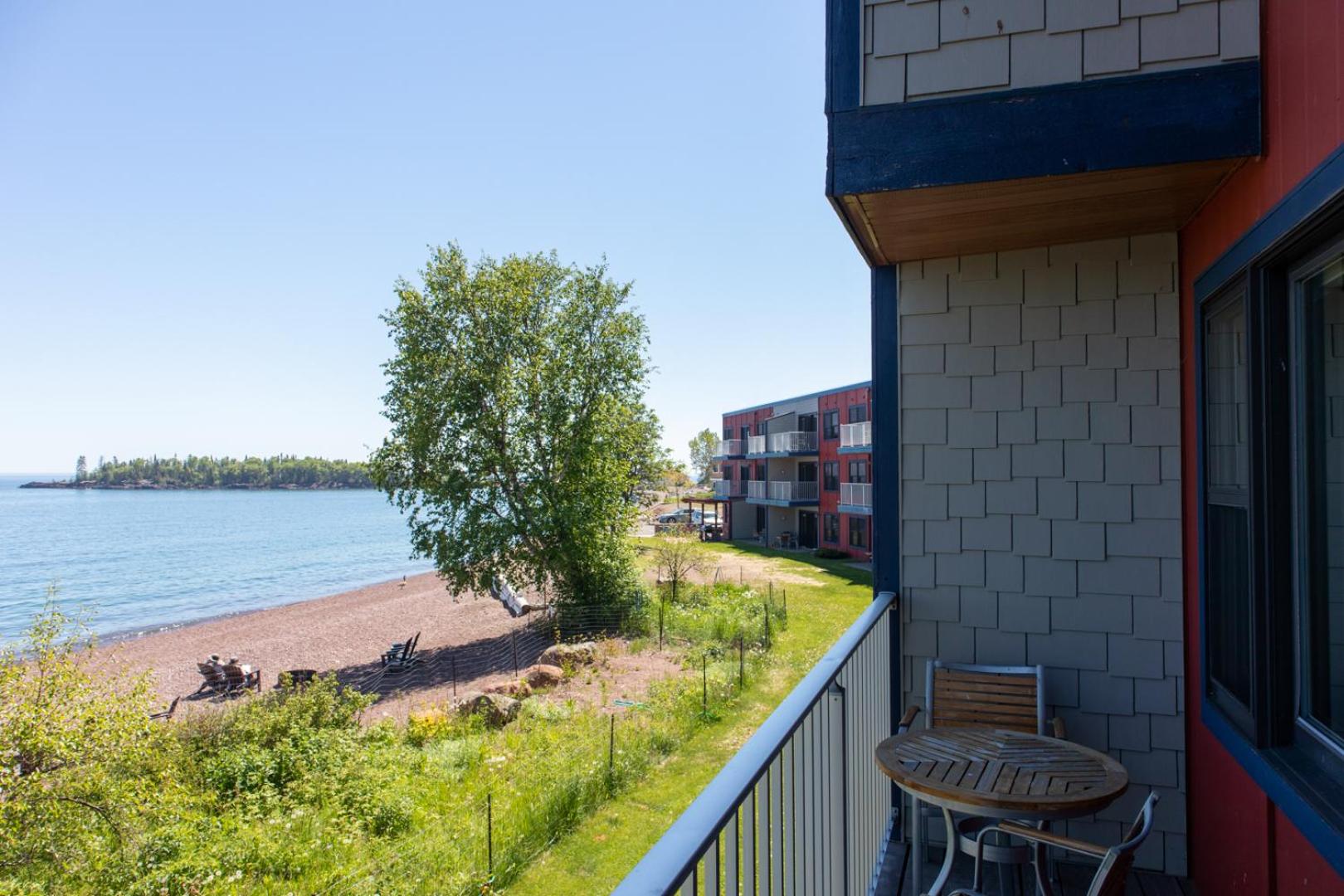 East Bay Suites