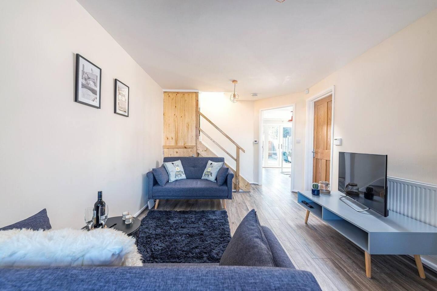 Dudley-Hospital-3bed-parking-long stay-contractor view 2
