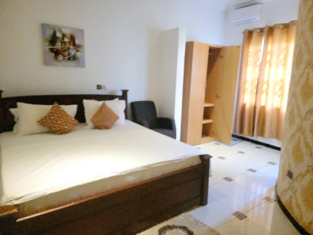 Hide Viwe Hotel
