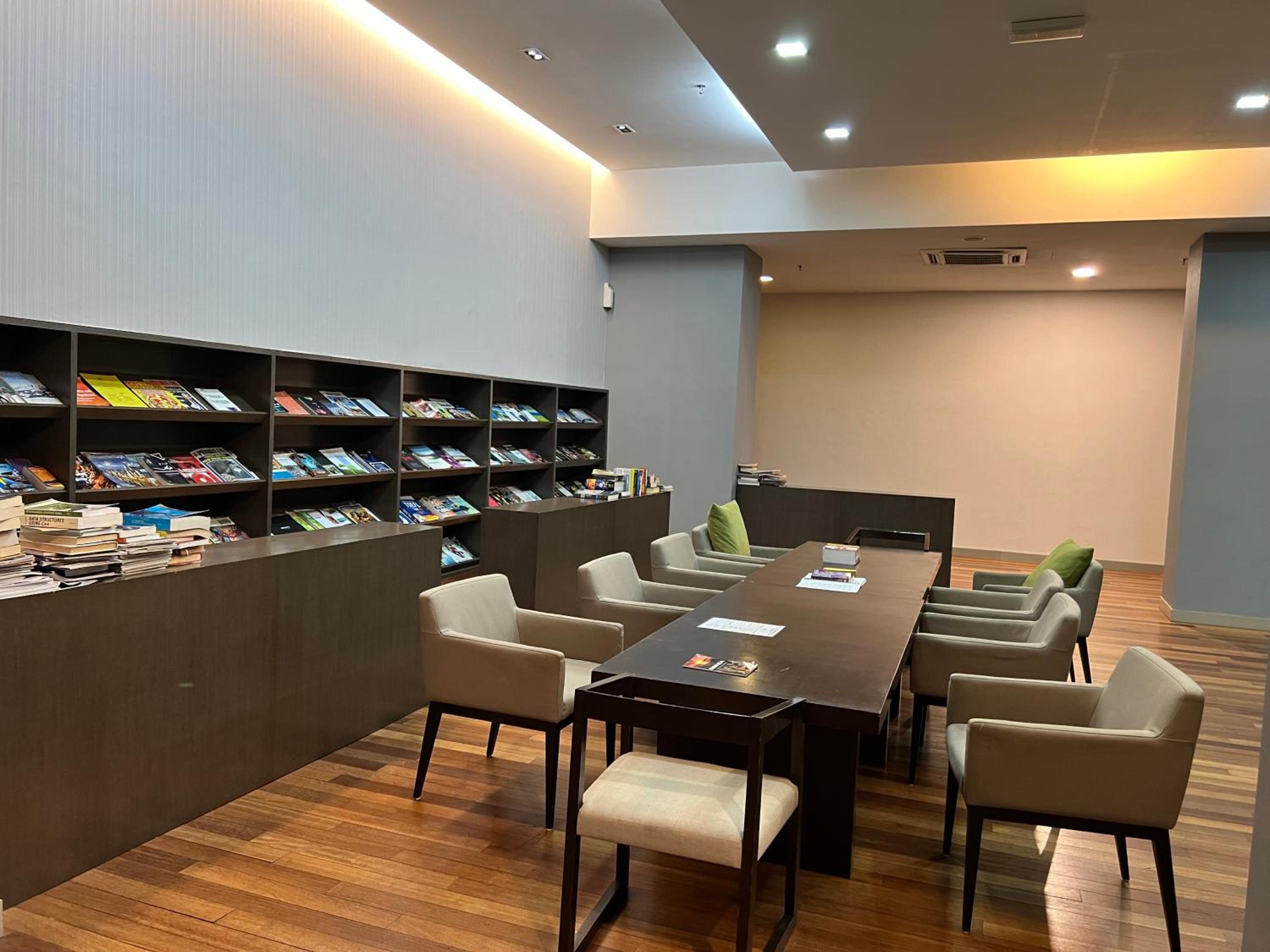 Regalia service suites klcc
