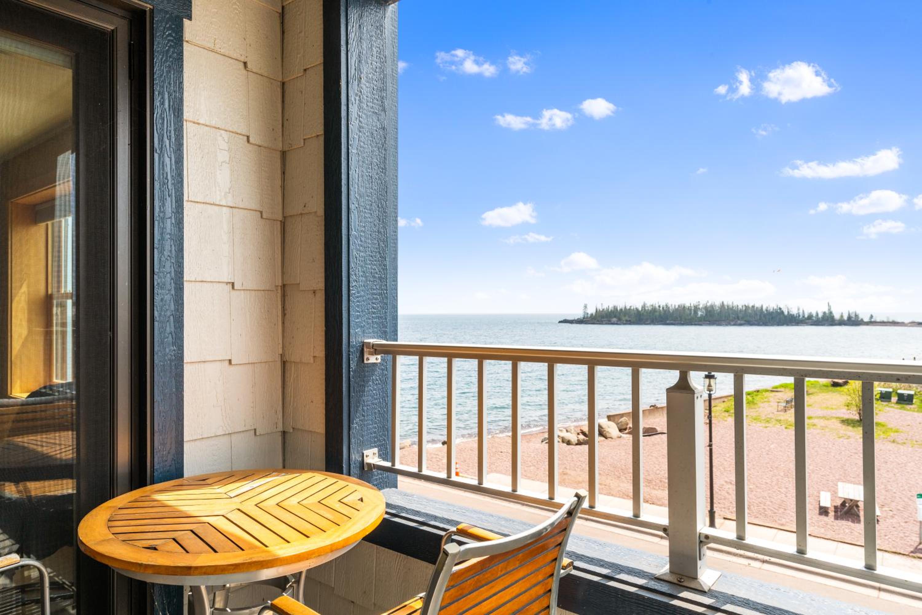 East Bay Suites