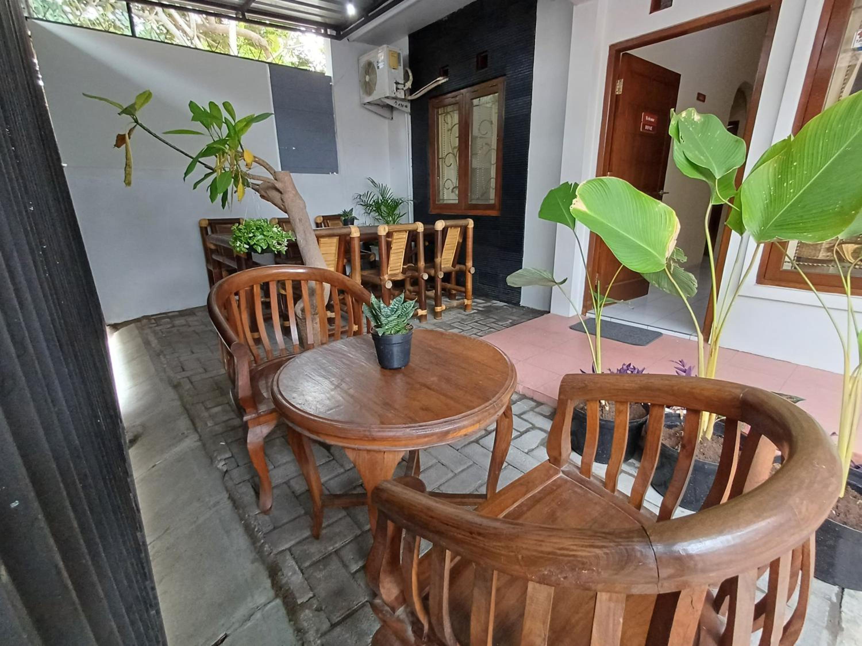 M2 Homestay Jogja view 4