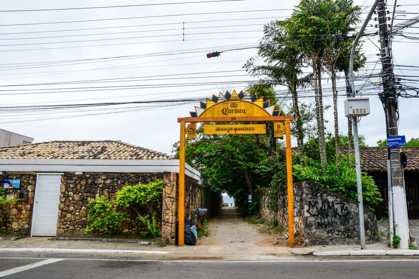 Charmosa casa em Maresias, pe na areia c piscina