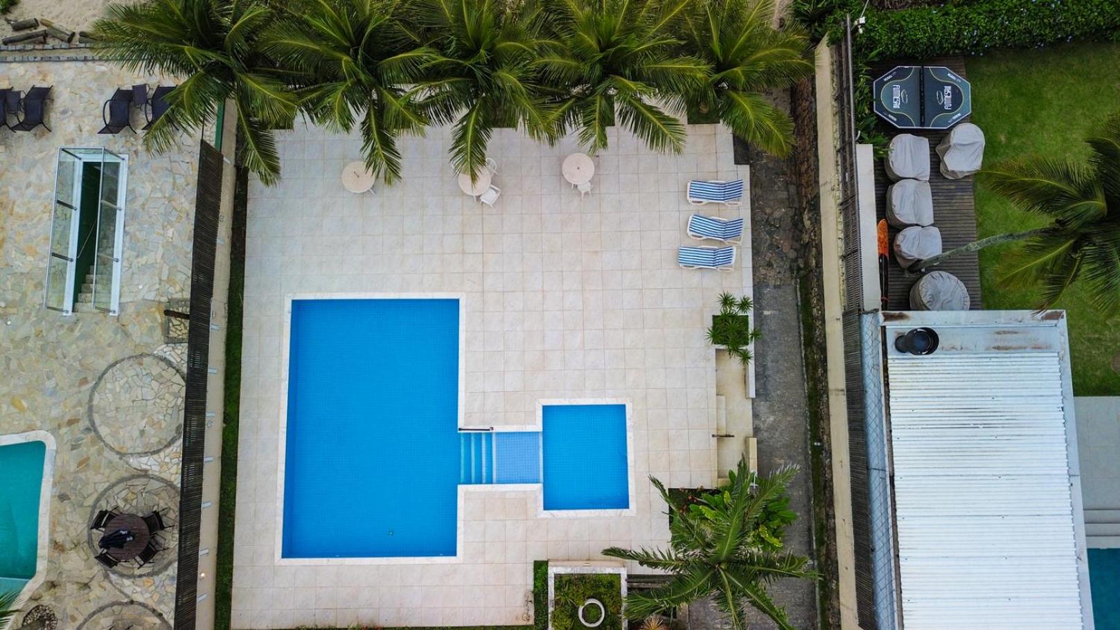 Charmosa casa em Maresias, pe na areia c piscina