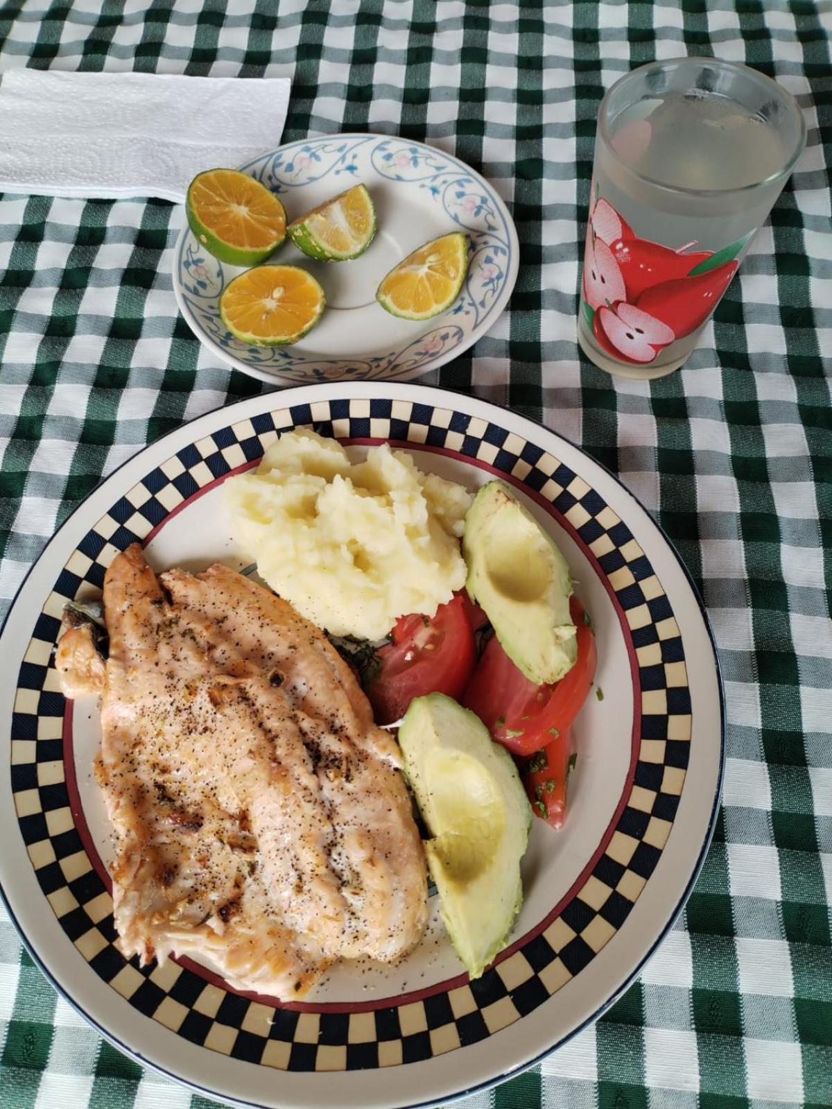 Cabinas las Manzanas Bed y Breakfast