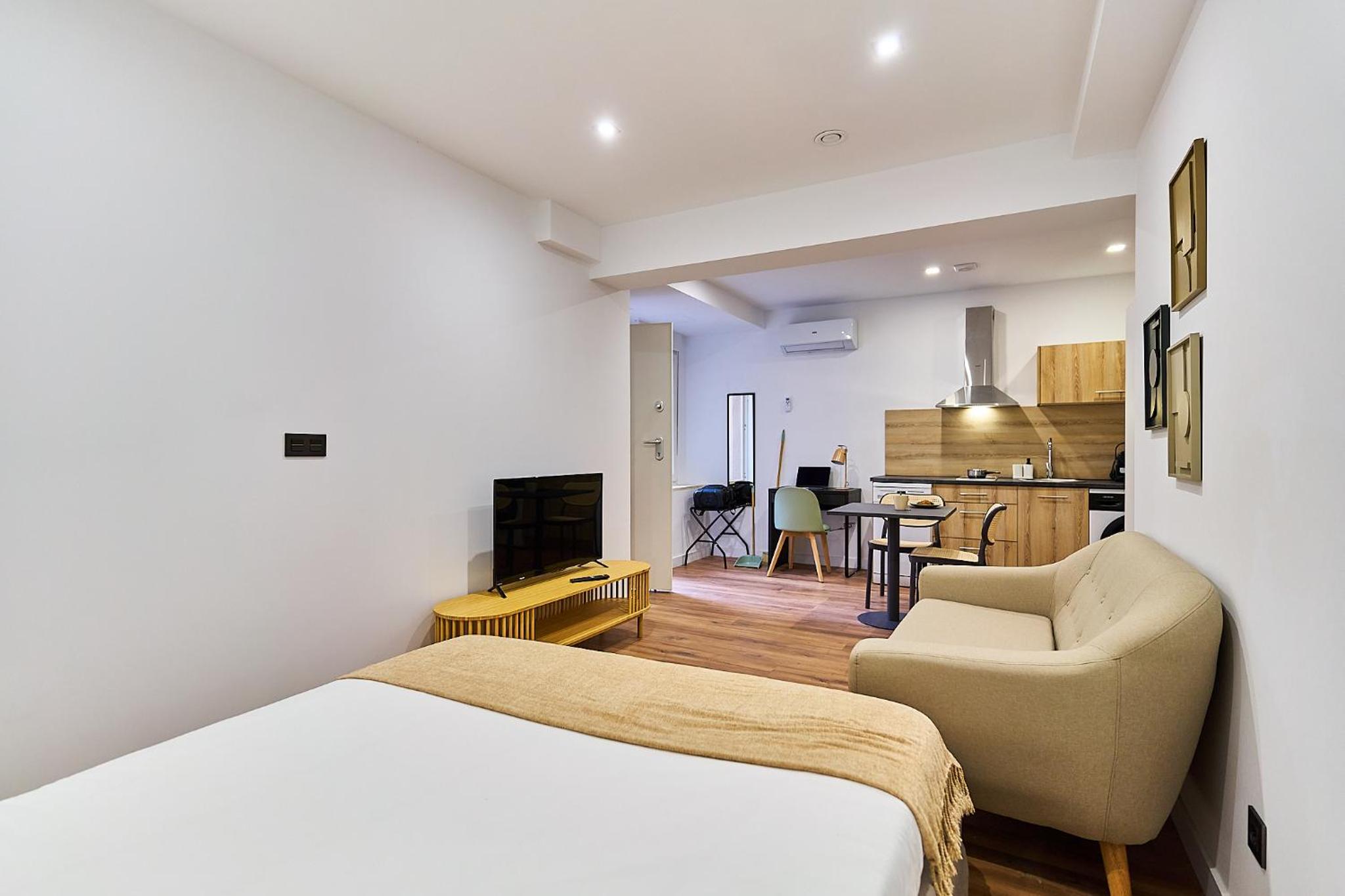 hotel room