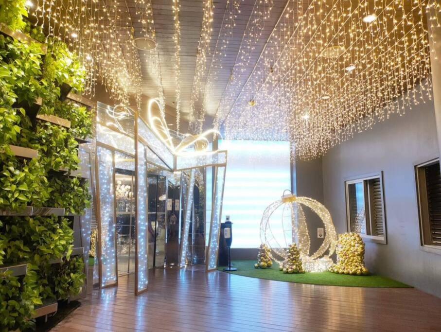 2 bedrooms Penthouse unit at azure urban resort view 4
