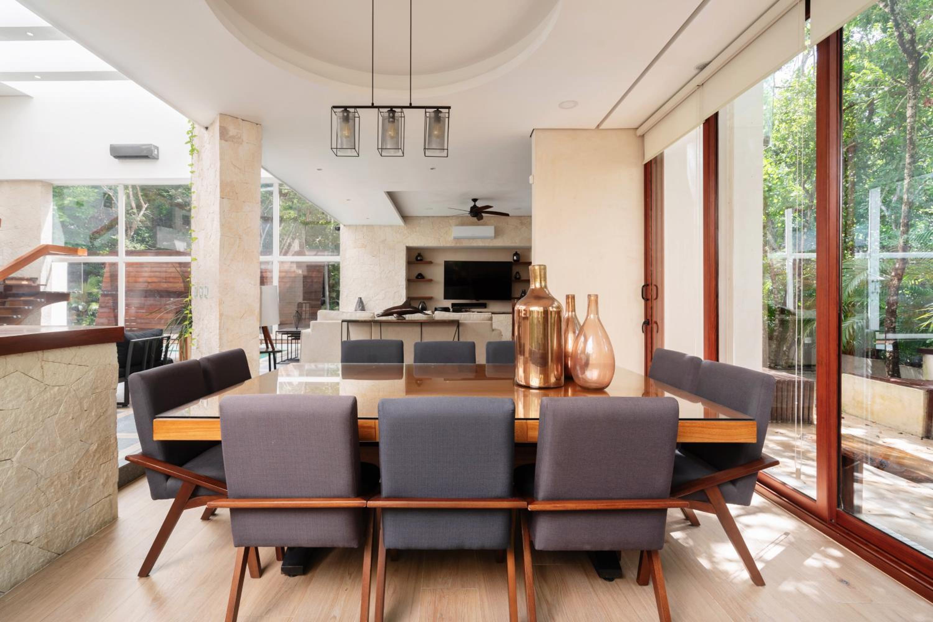 dining