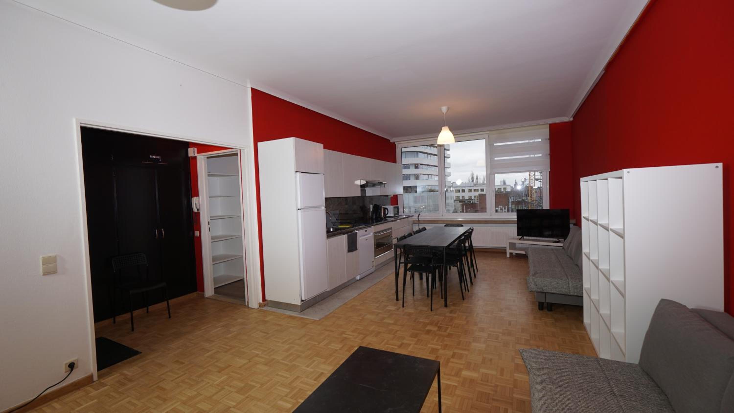 Simon Apartment