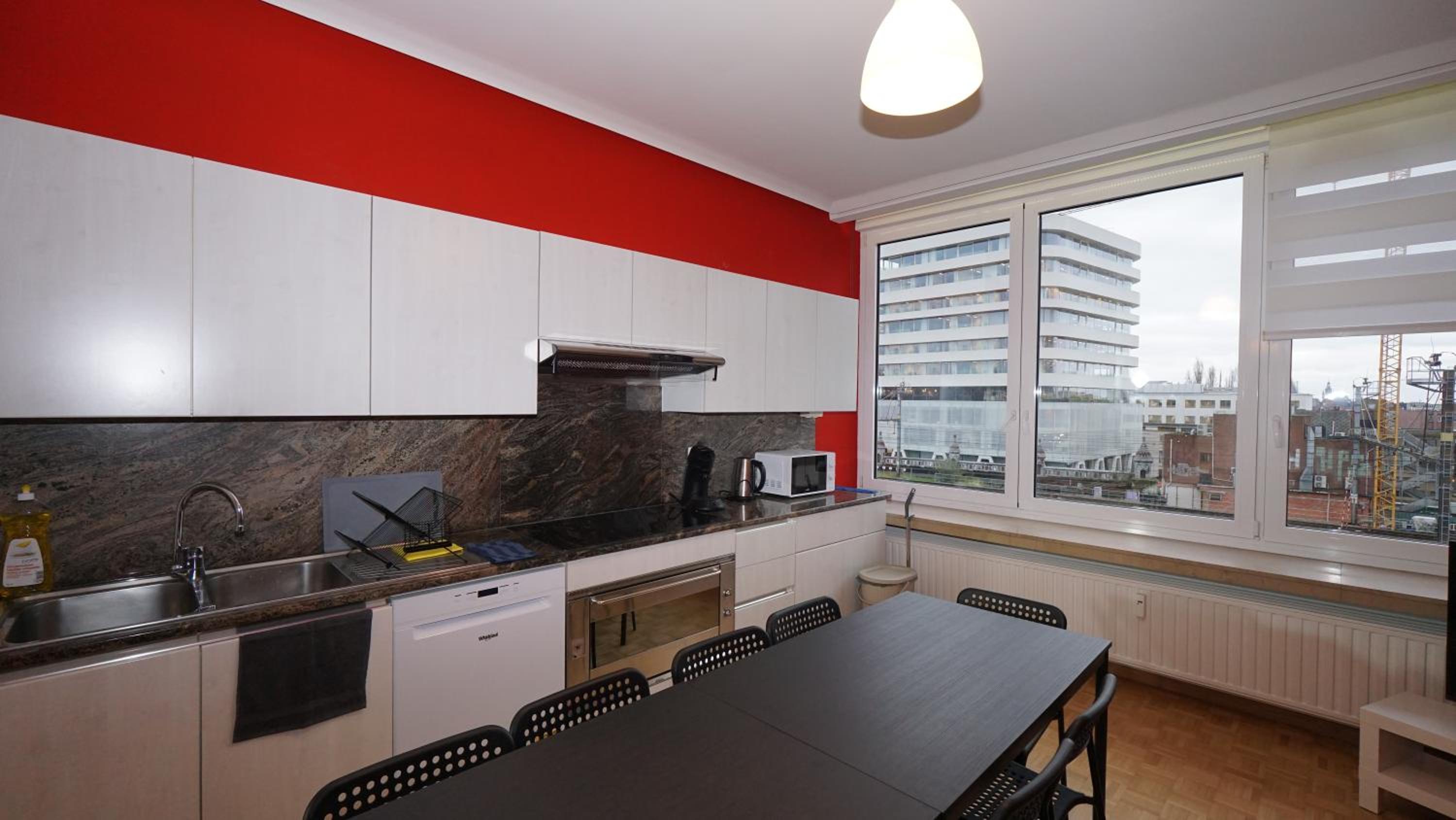 Simon Apartment