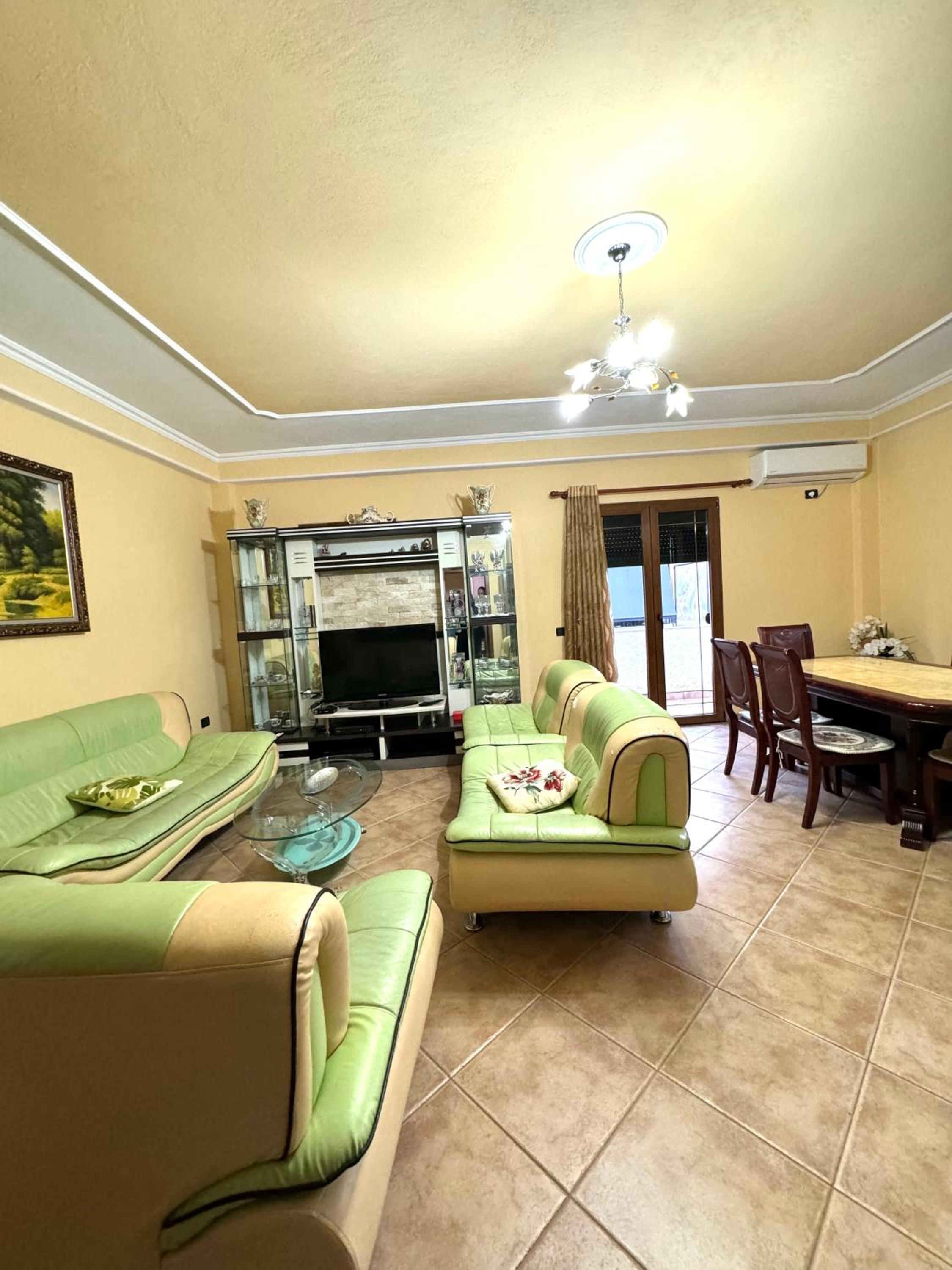 KMK Apartments