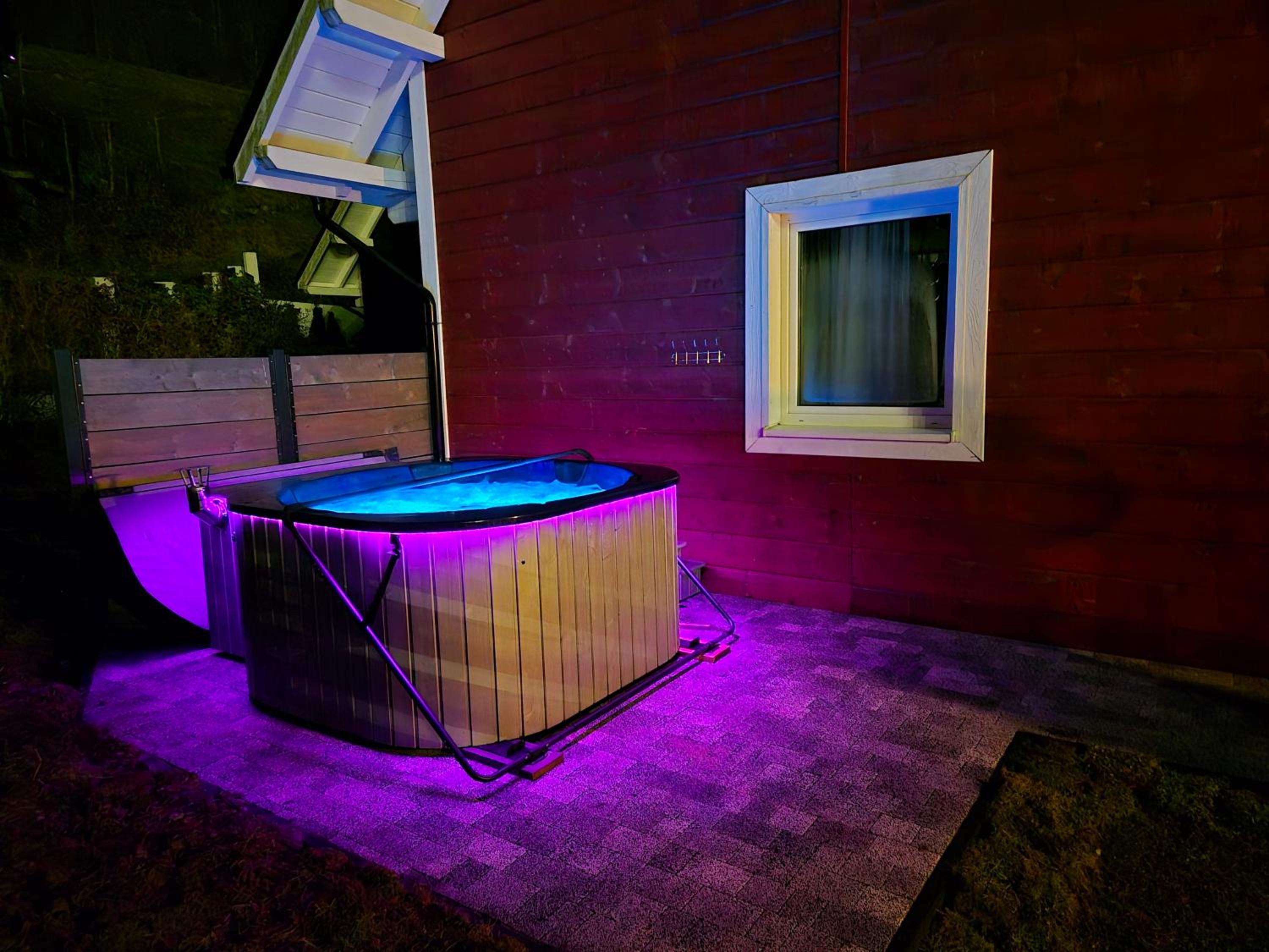 Domki i Apartamenty Cicha Dolina - jacuzzi, sauna, basen view 4