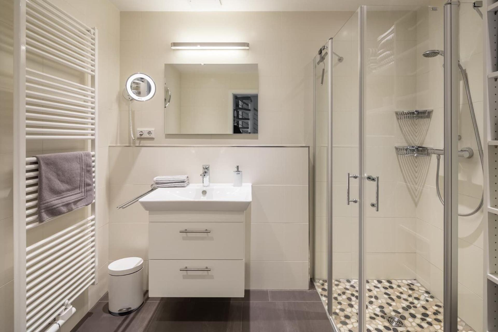 Strandperle Ney en Norderney — bathroom