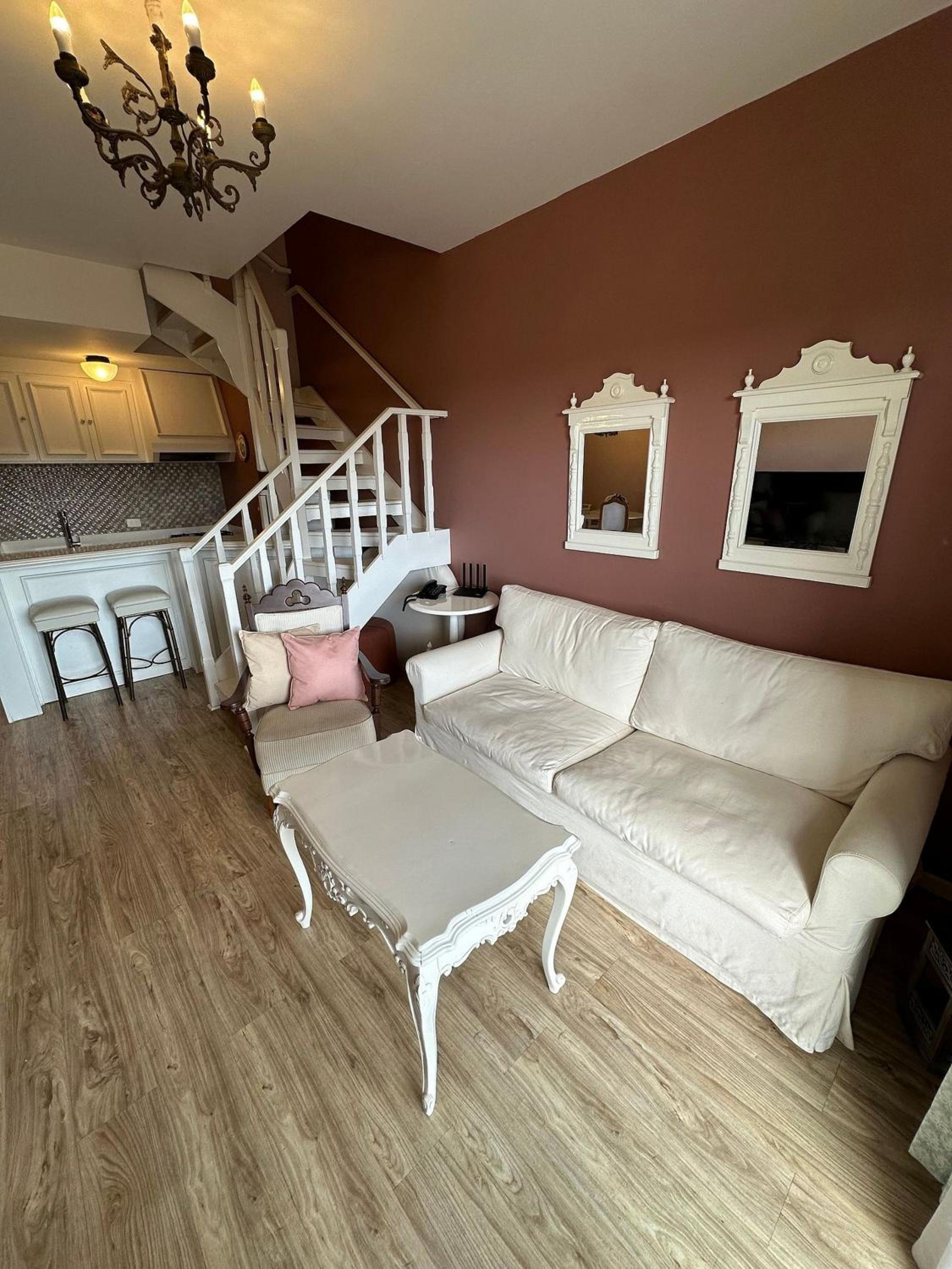 Pink apartment in Castelo for Family