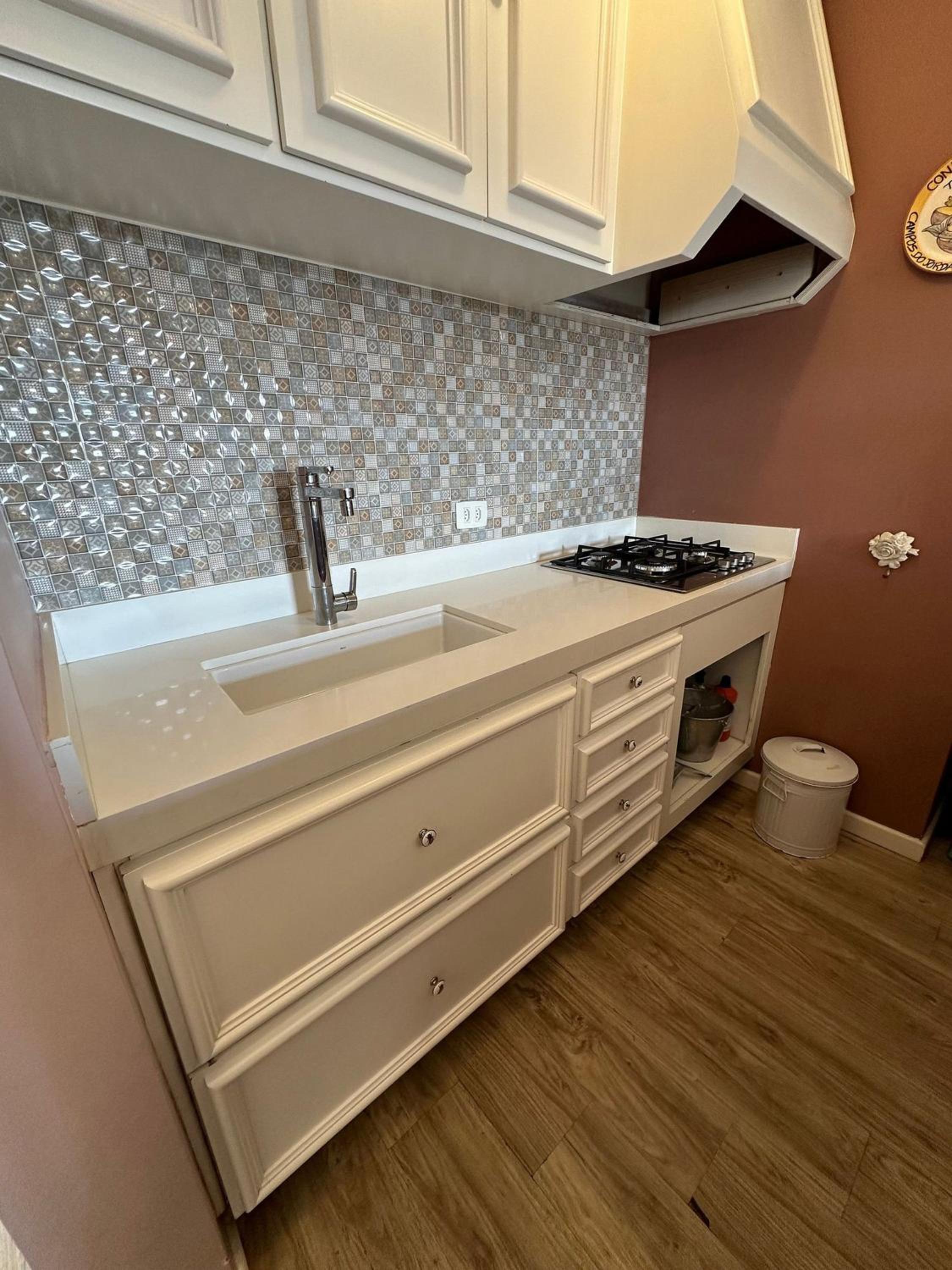 Pink apartment in Castelo for Family