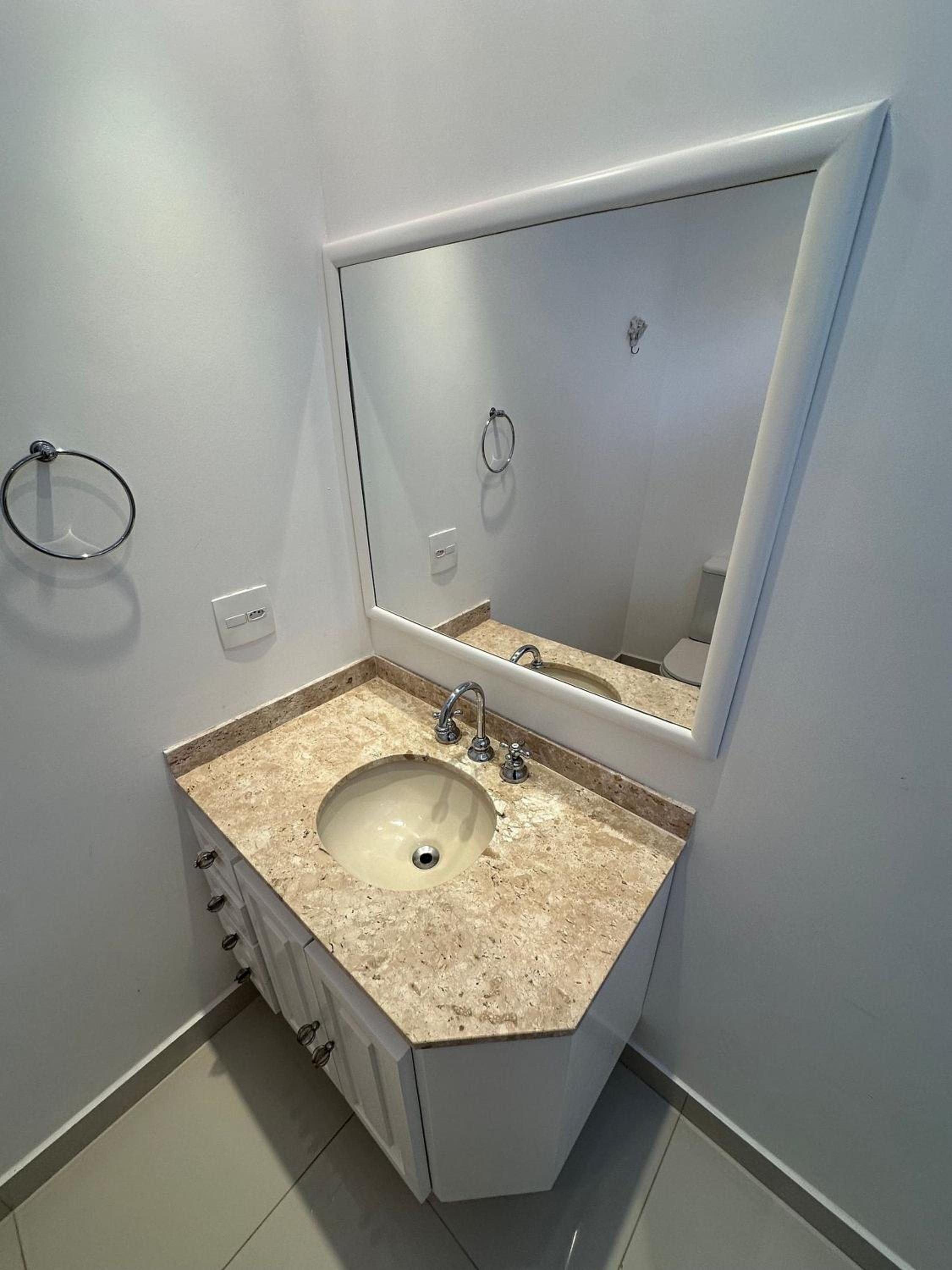 Pink apartment in Castelo for Family