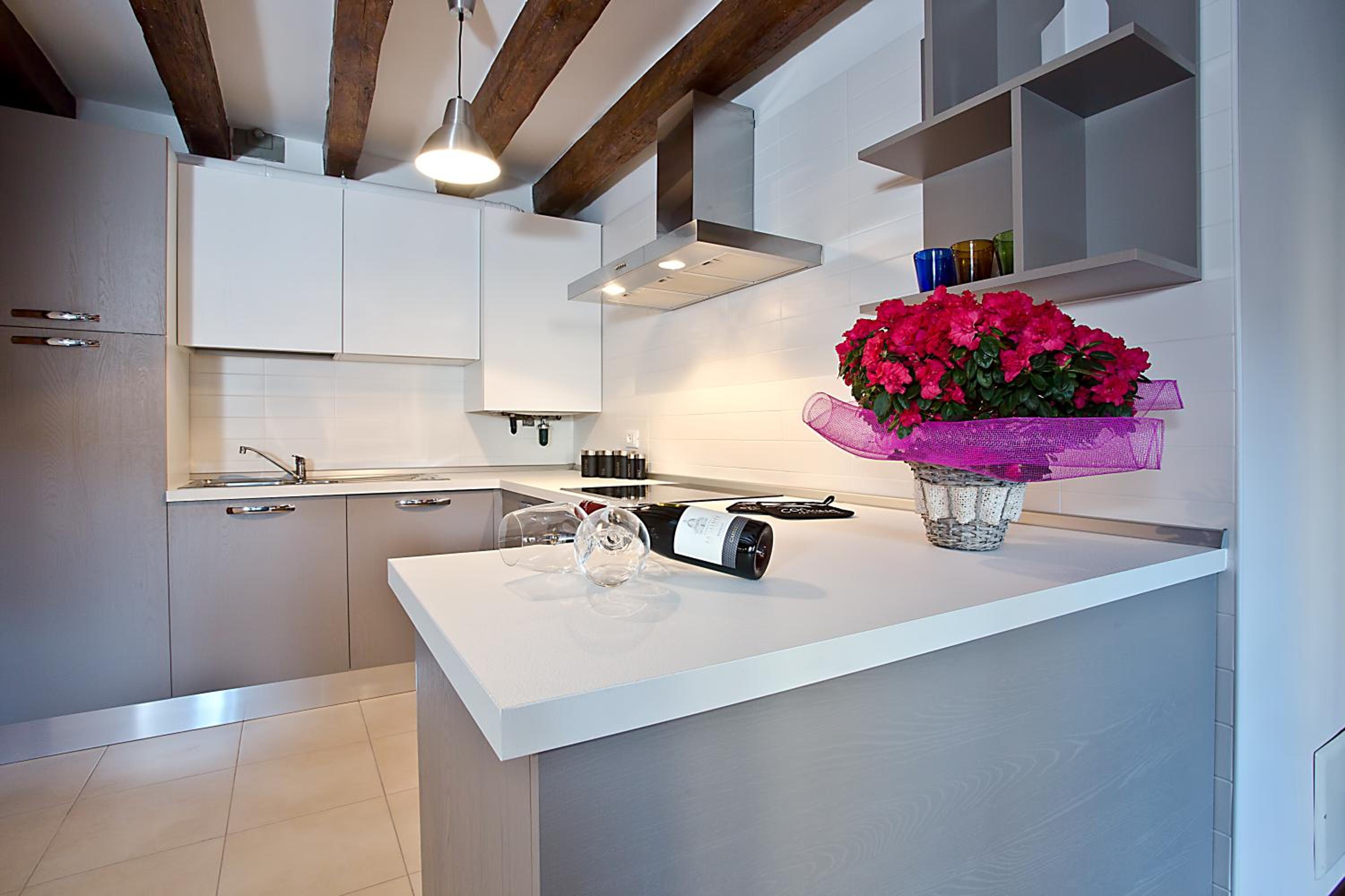 Good Wine Apartments