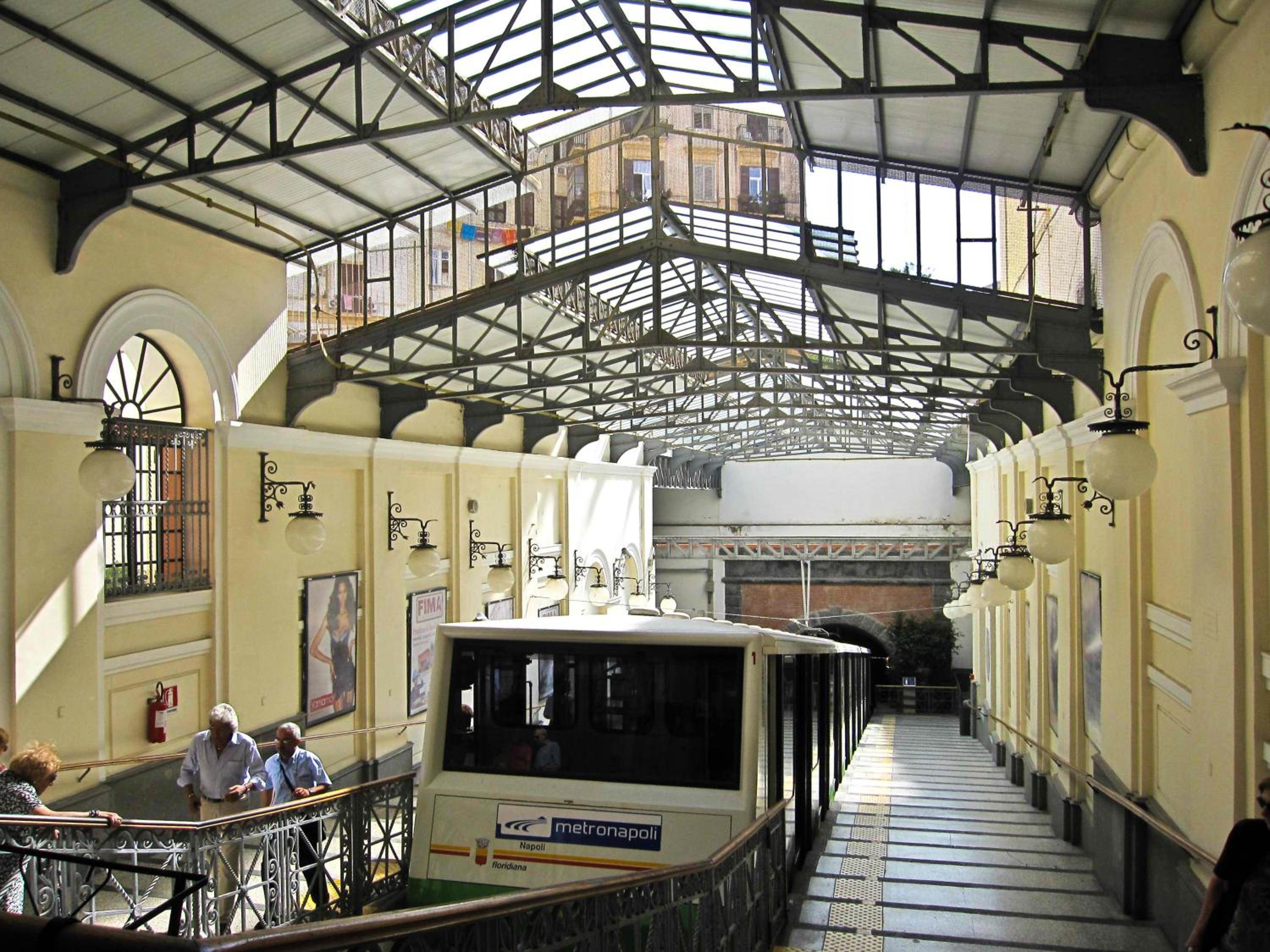 Parthenope Suite Rooms Vomero Vanvitelli a 2 min quartieri spagno via Toledo