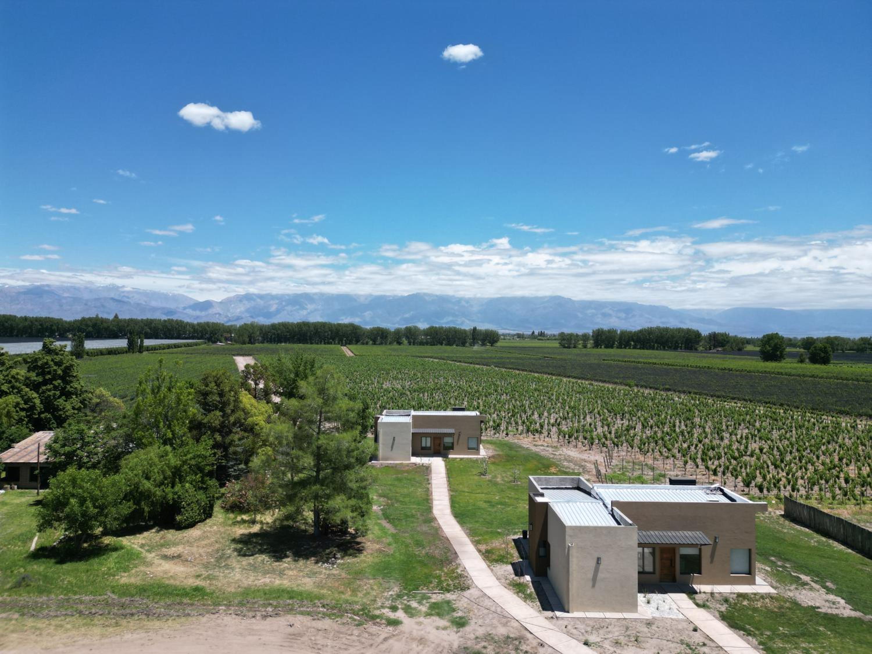 Las Nencias Houses