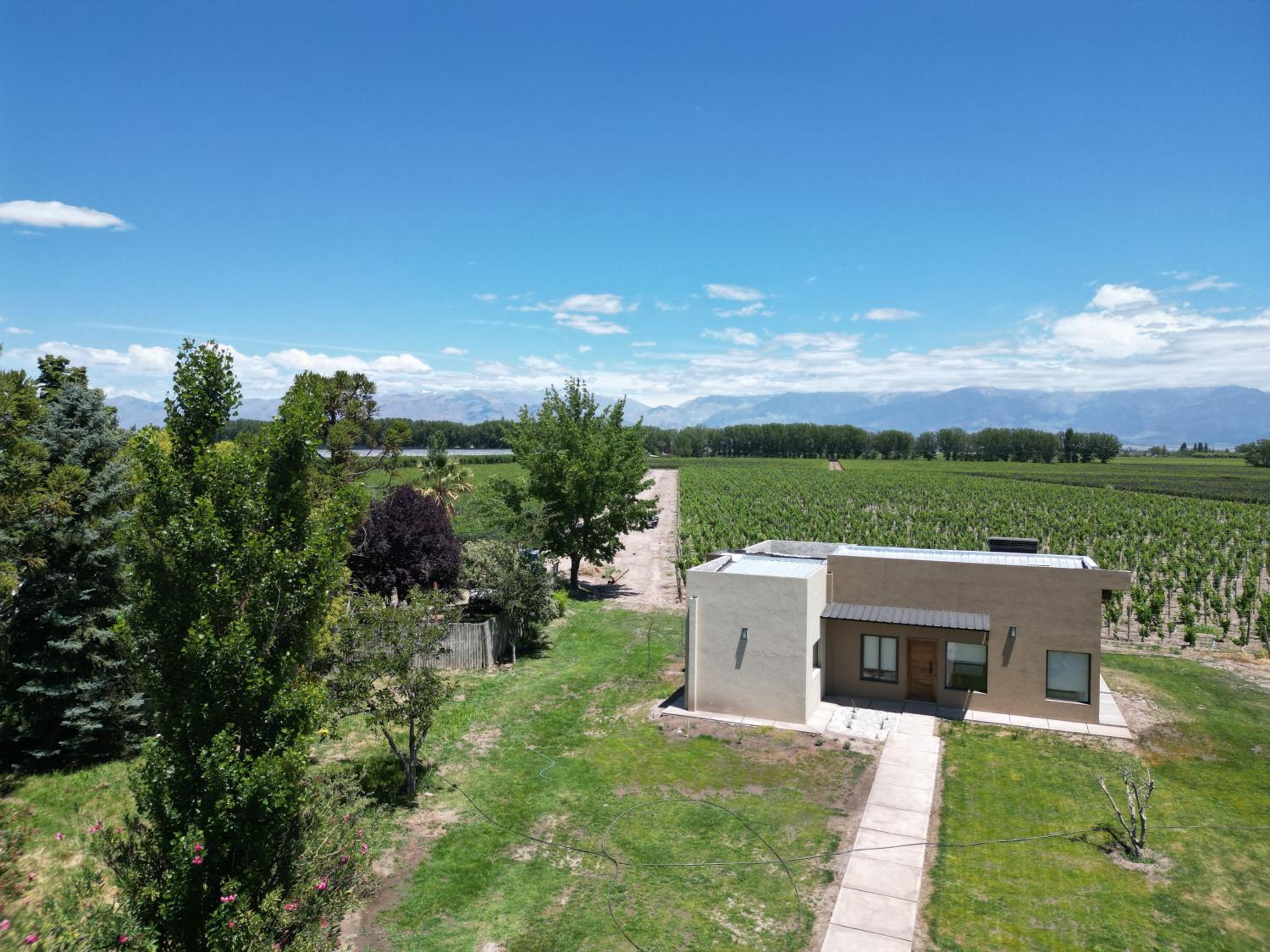 Las Nencias Houses