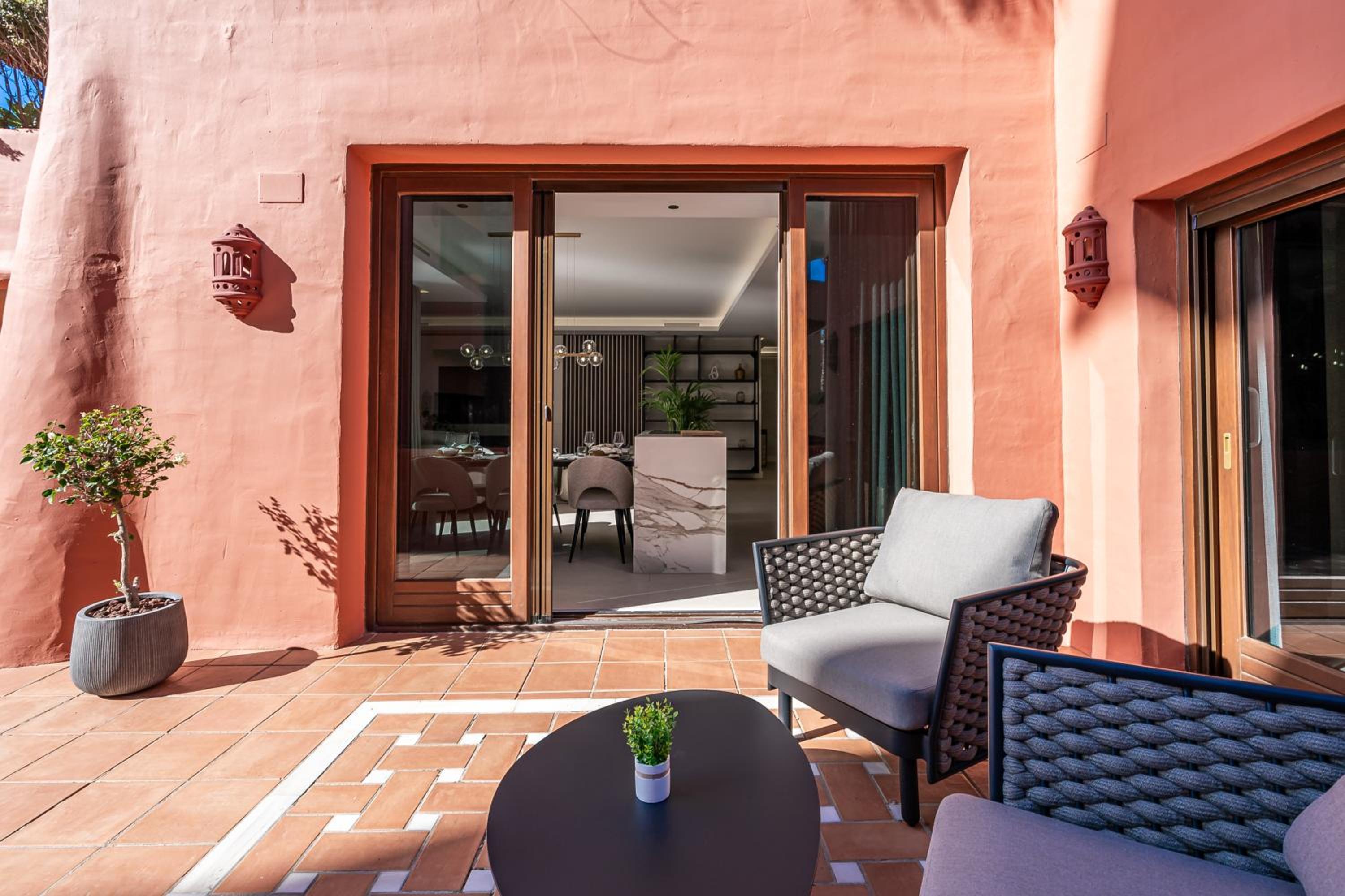 Ground Floor Luxurious Apartment
