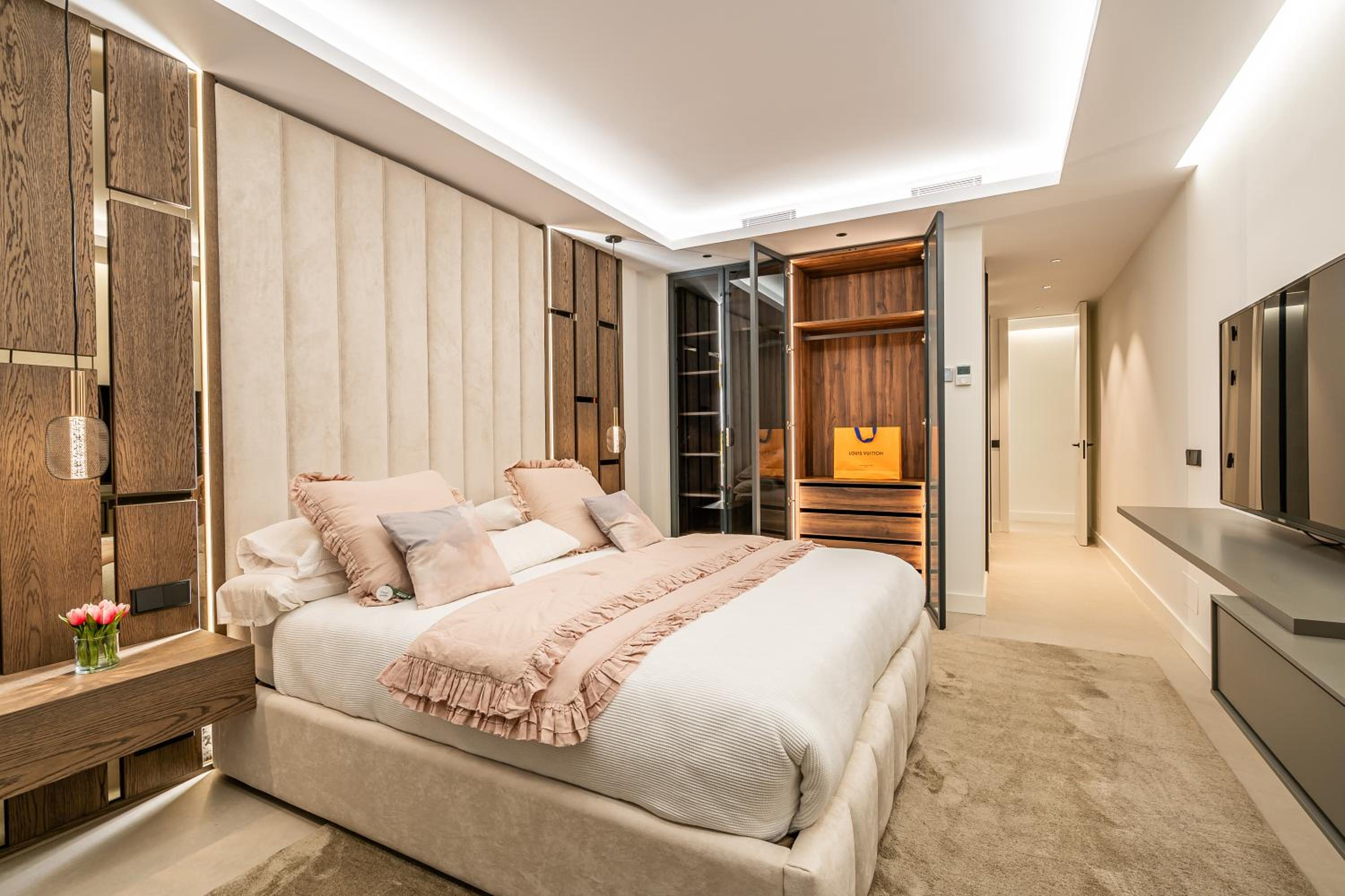 Ground Floor Luxurious Apartment