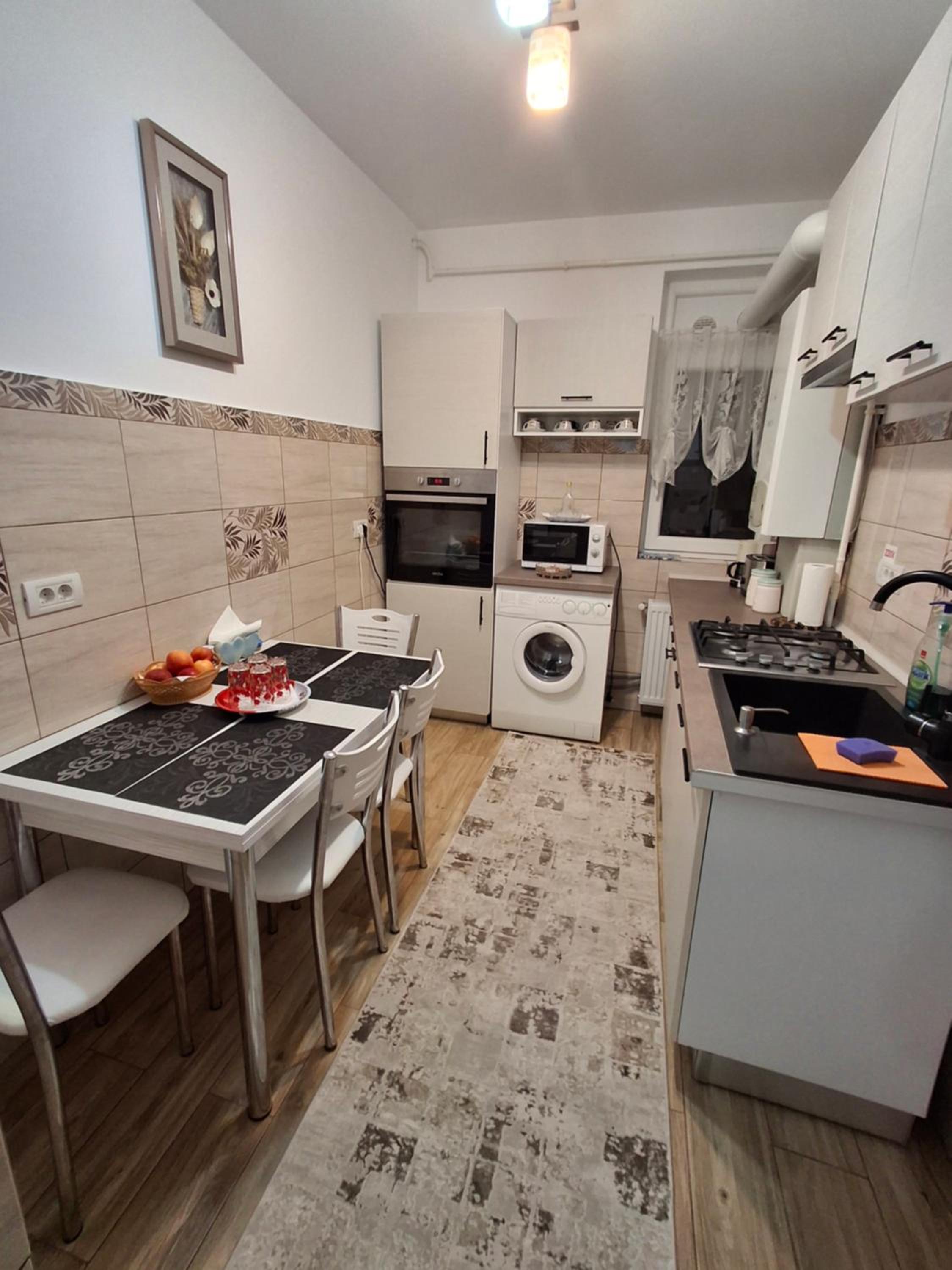 Apartament Ultra Central Marly Gura Humorului view 5