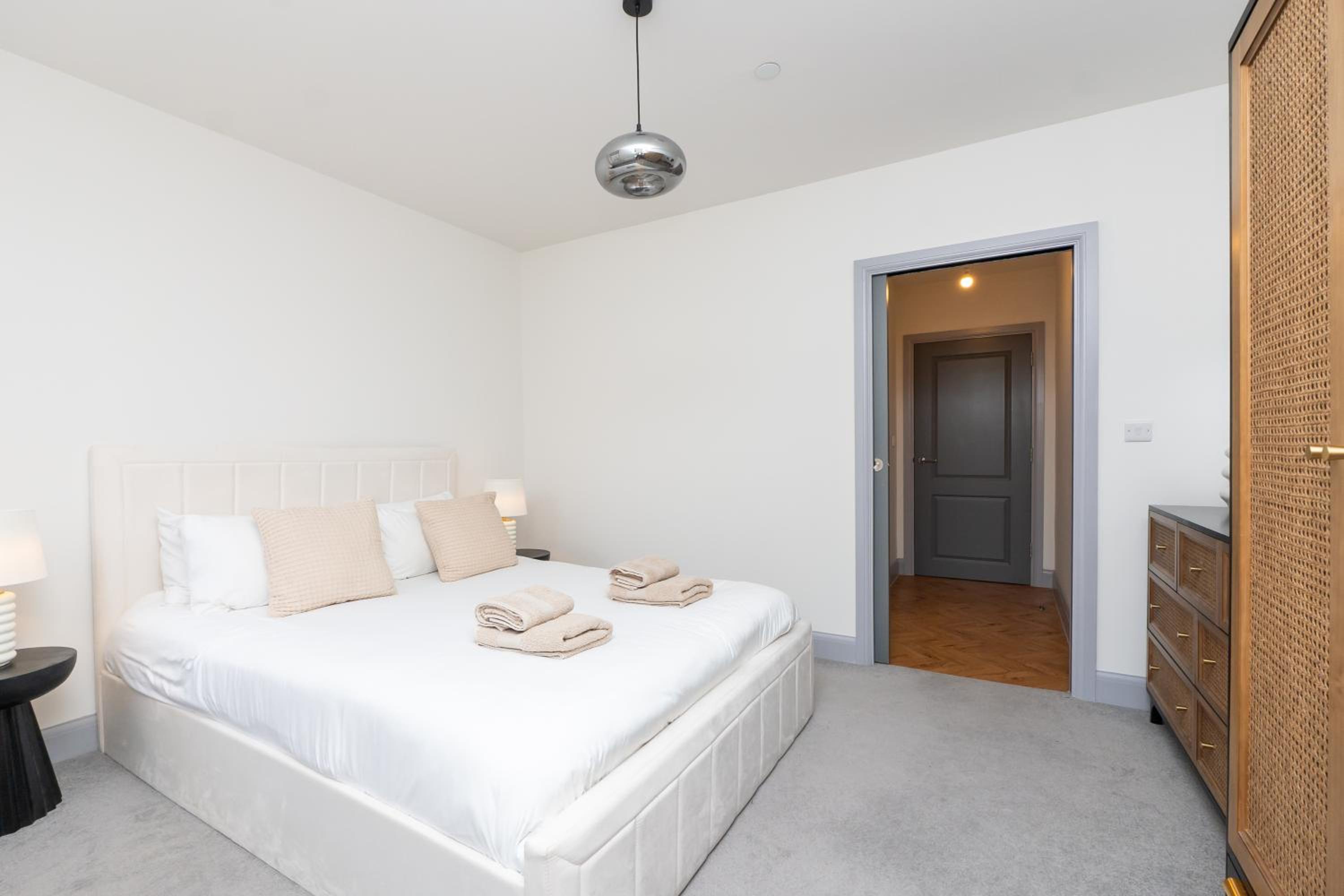 Bath Street Penthouse view 4