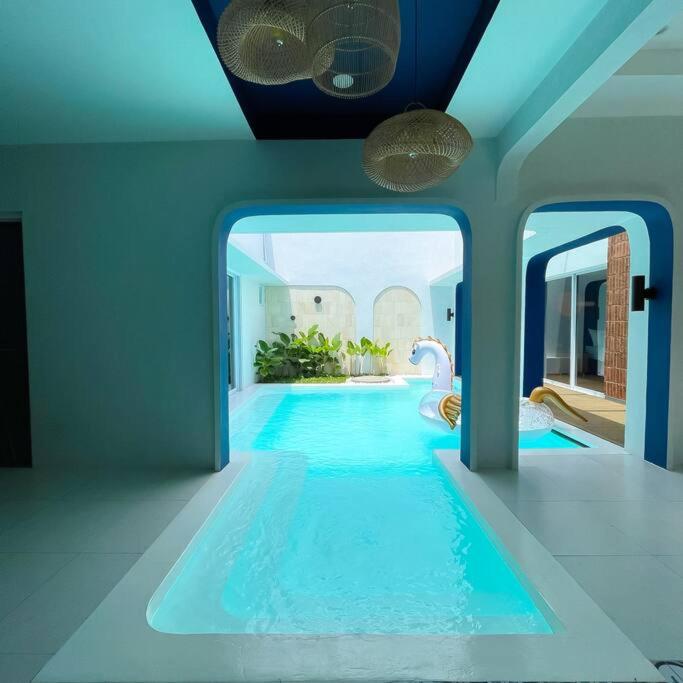 Unique Private Villa - fulton Avenue view 2