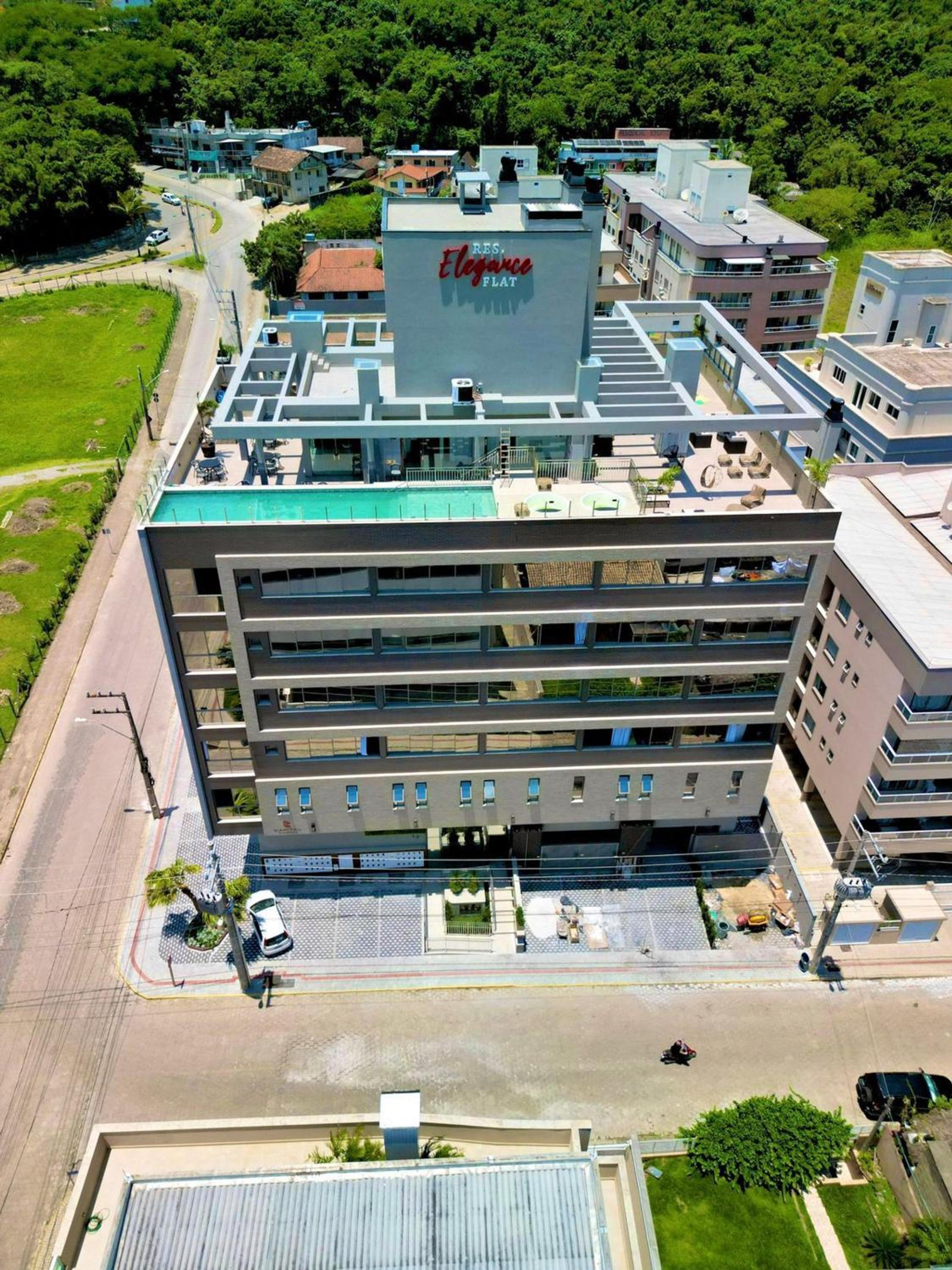 Elegance Apartamentos 1 quarto para 4 pessoas em Bombinhas