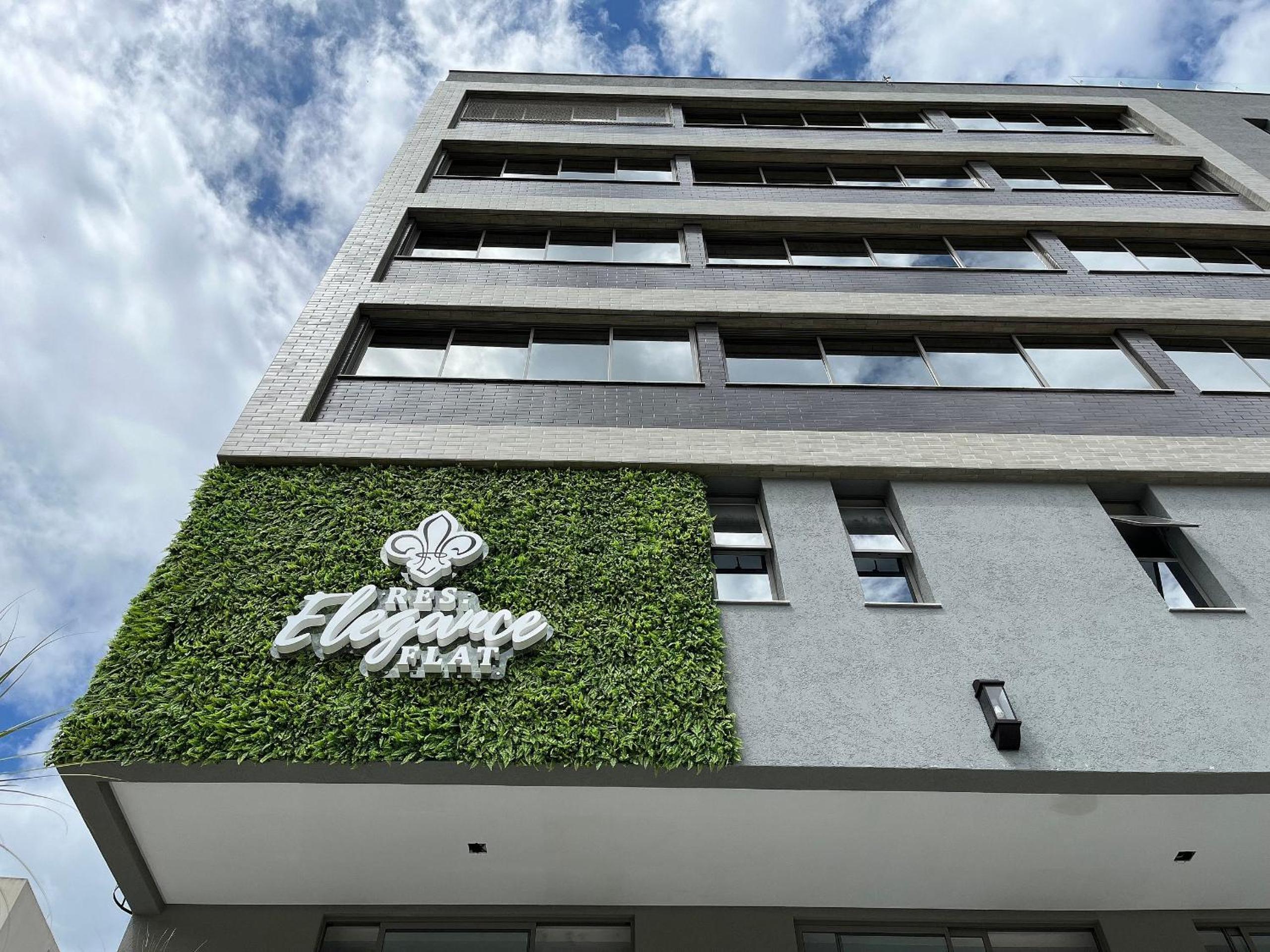 Elegance Apartamentos 1 quarto para 4 pessoas em Bombinhas