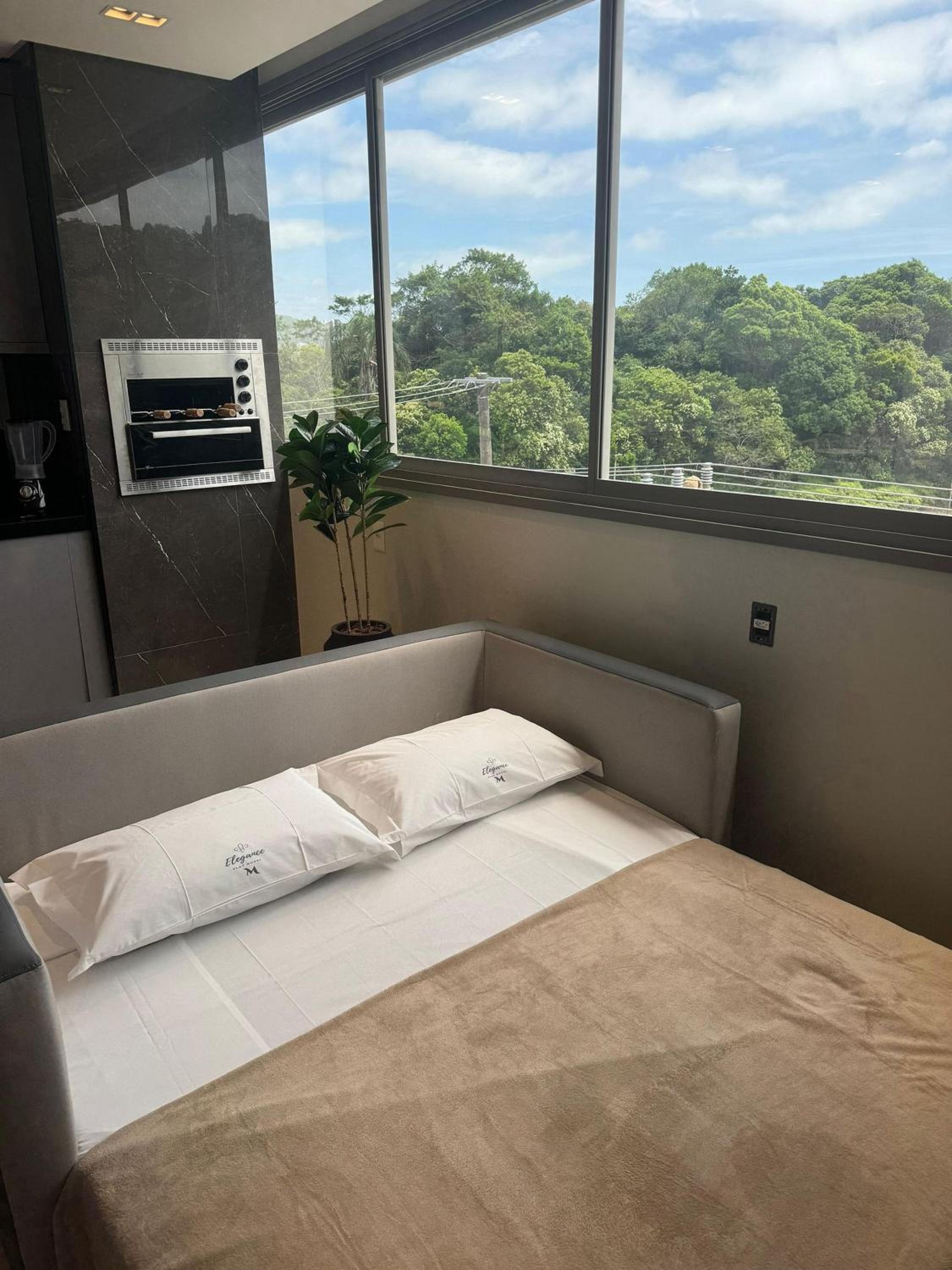Elegance Apartamentos 1 quarto para 4 pessoas em Bombinhas