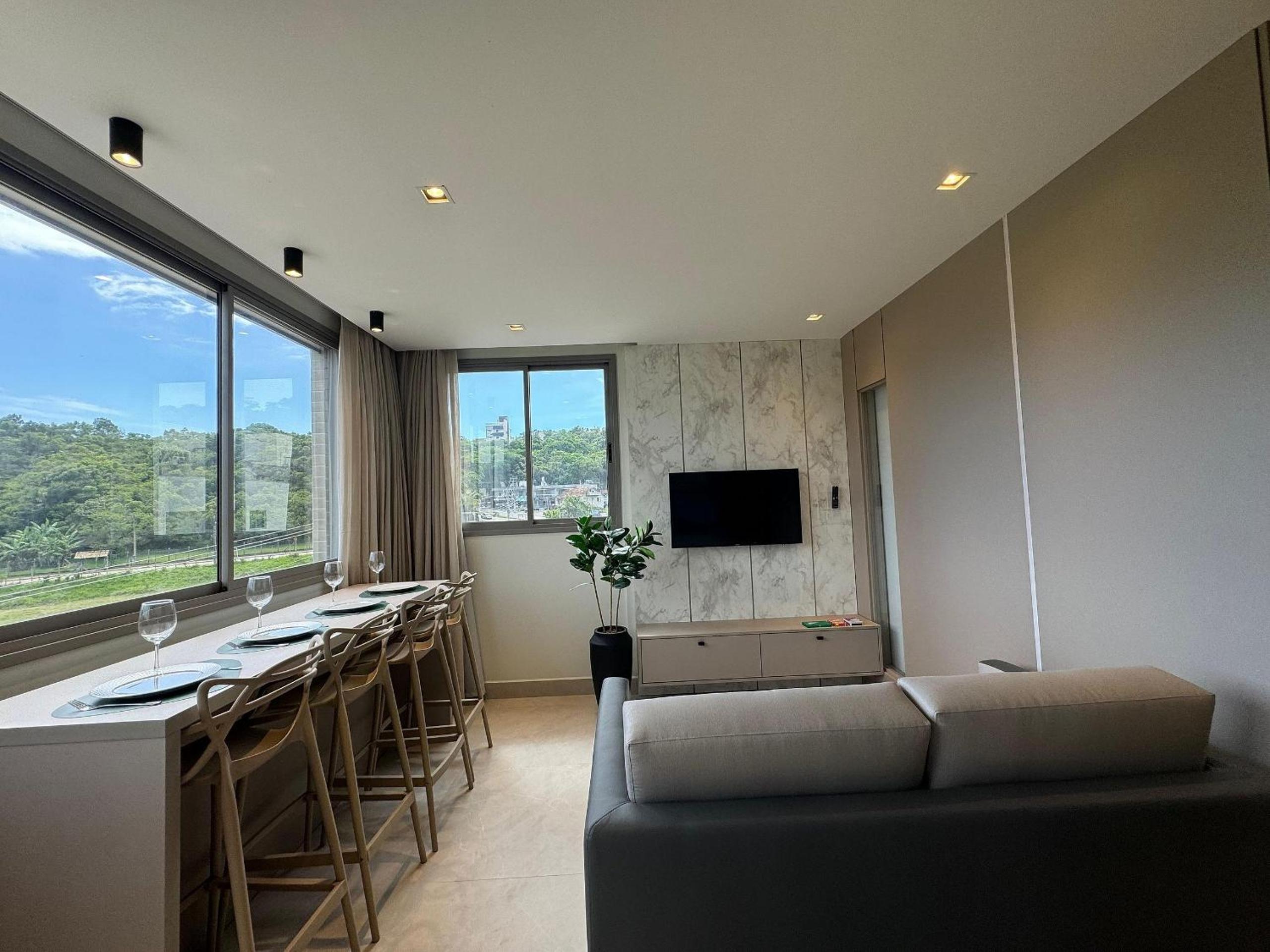 Elegance Apartamentos 1 quarto para 4 pessoas em Bombinhas