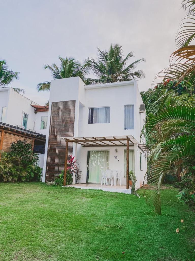 Casa ARuana ao Meio da Natureza na Reserva da Sapiranga a 7 km da vila de Praia do Forte