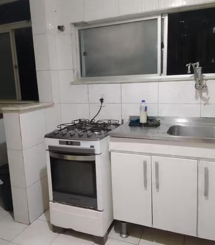 Apartamento dois quartos com acomodacoes para 4 pessoas