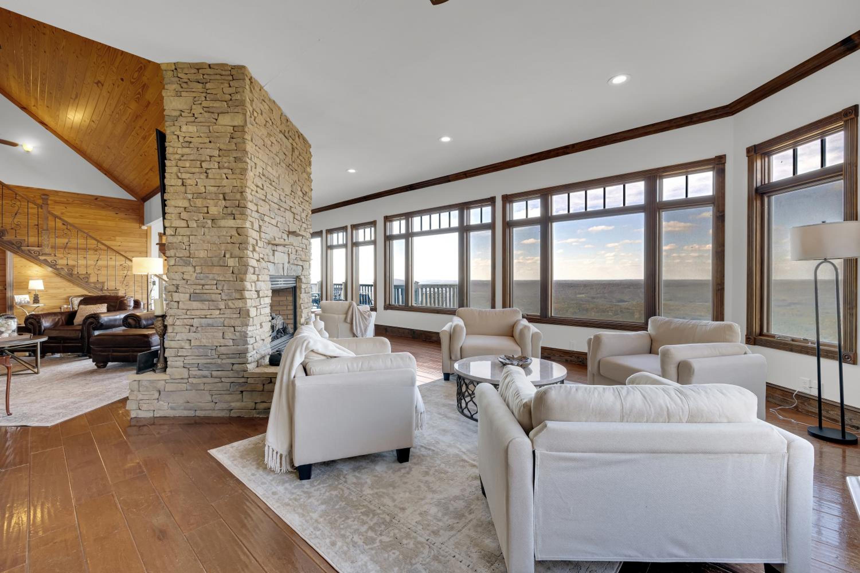 The Lodge in Mentone view 2