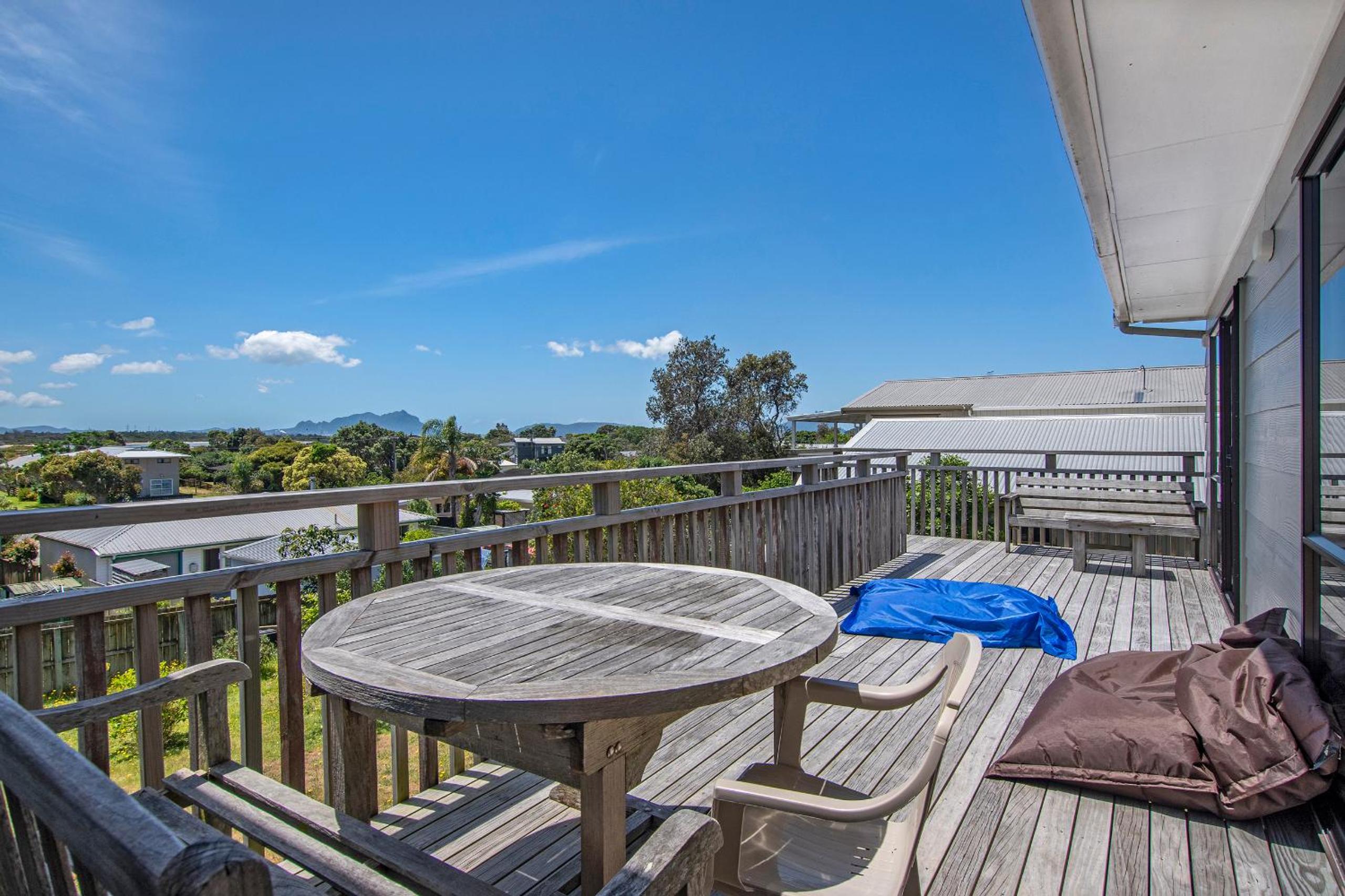 Spacious Family Bach by the Sea - Ruakaka Home view 3