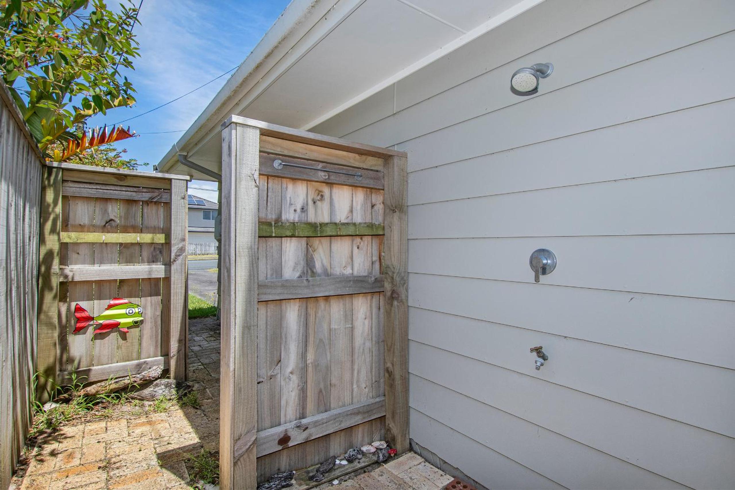 Spacious Family Bach by the Sea - Ruakaka Home view 4