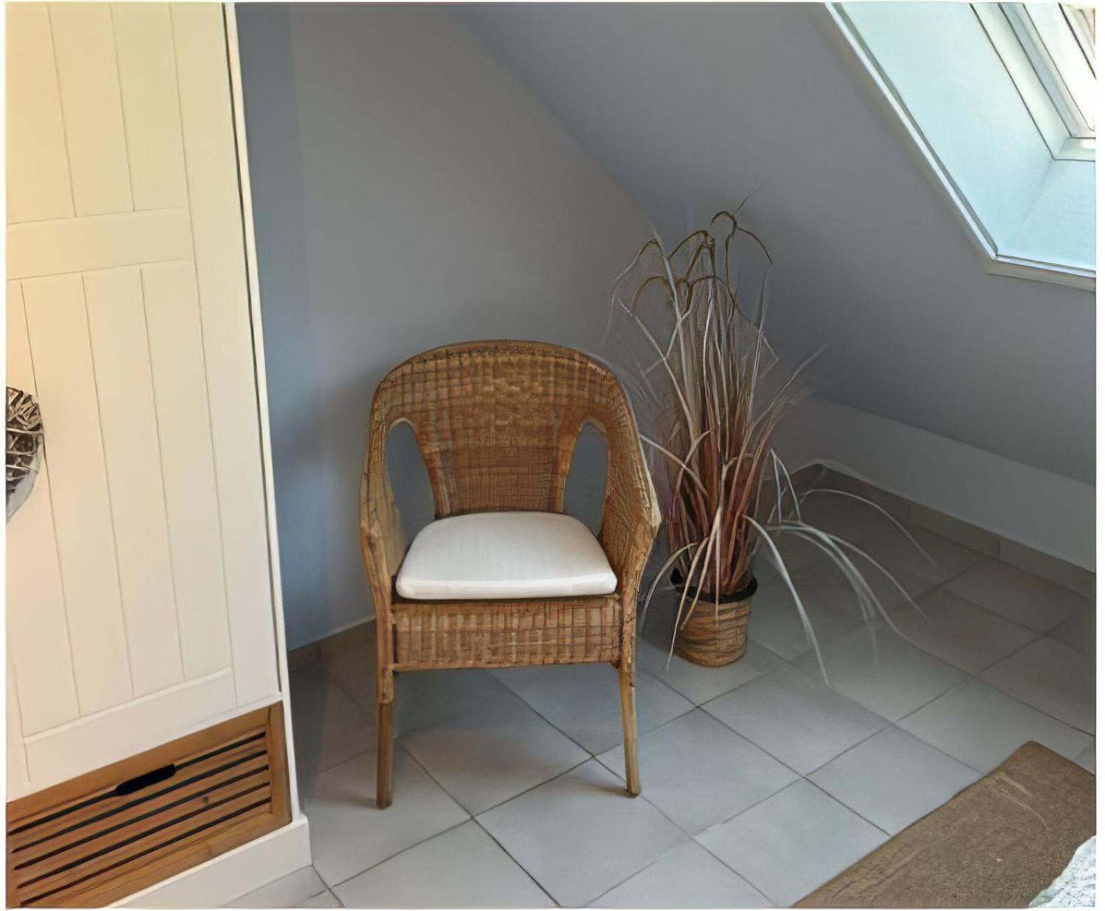 F16bDG - Wohnung mit Balkon und Aussicht view 4