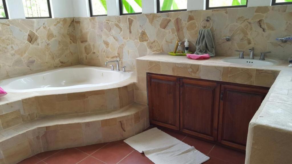 Casita en la finca Los Bambú