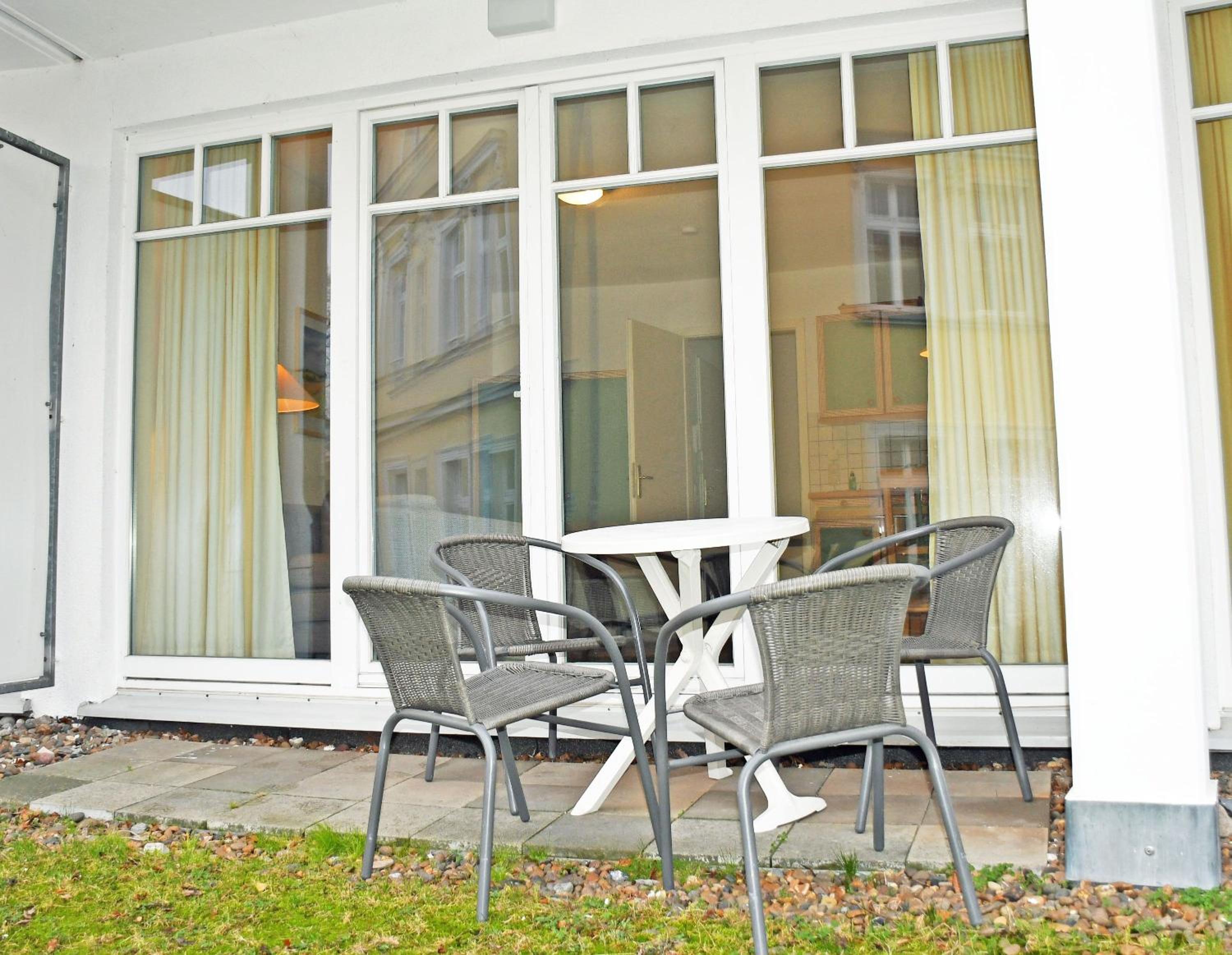 Appartementhaus mit Balkon 300 m bis zum Strand VG