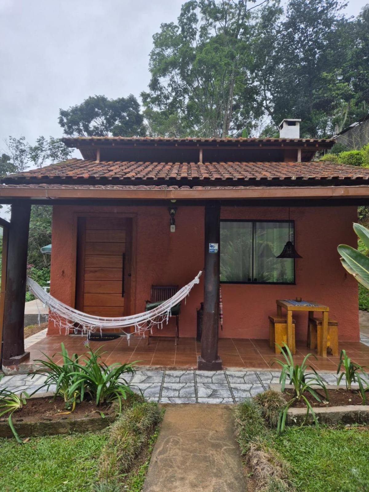 Chalé da Cachoeira - Cachoeira particular dentro da hospedagem