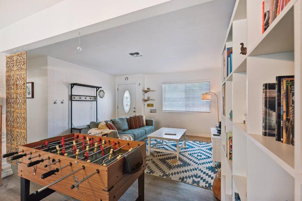 Work, Study, Fun Gem Near DTLA, CalState & Dodgers