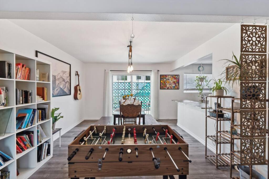 Work, Study, Fun Gem Near DTLA, CalState & Dodgers