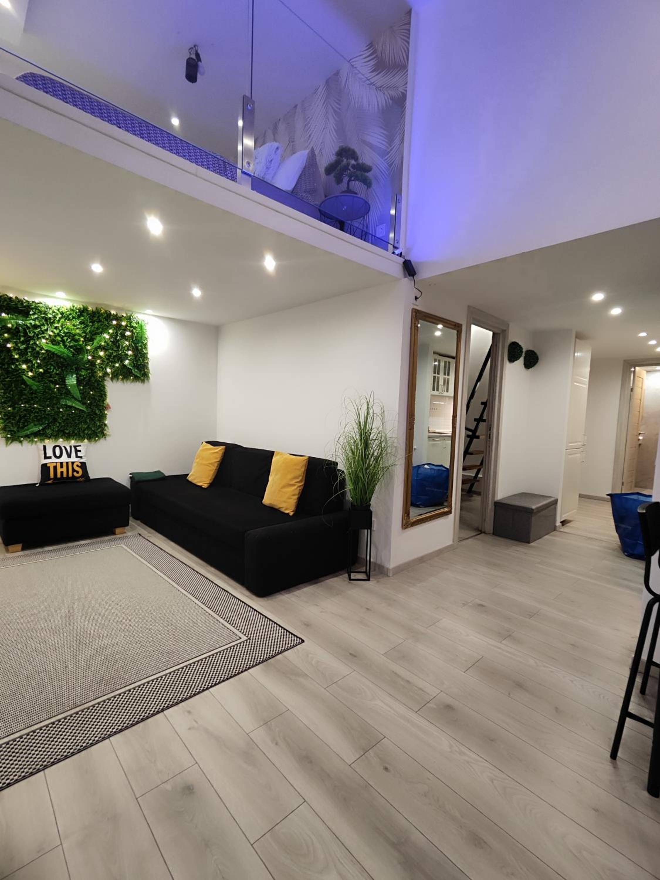 lounge