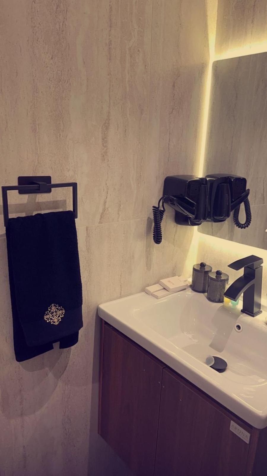 Arena Hotel Suite