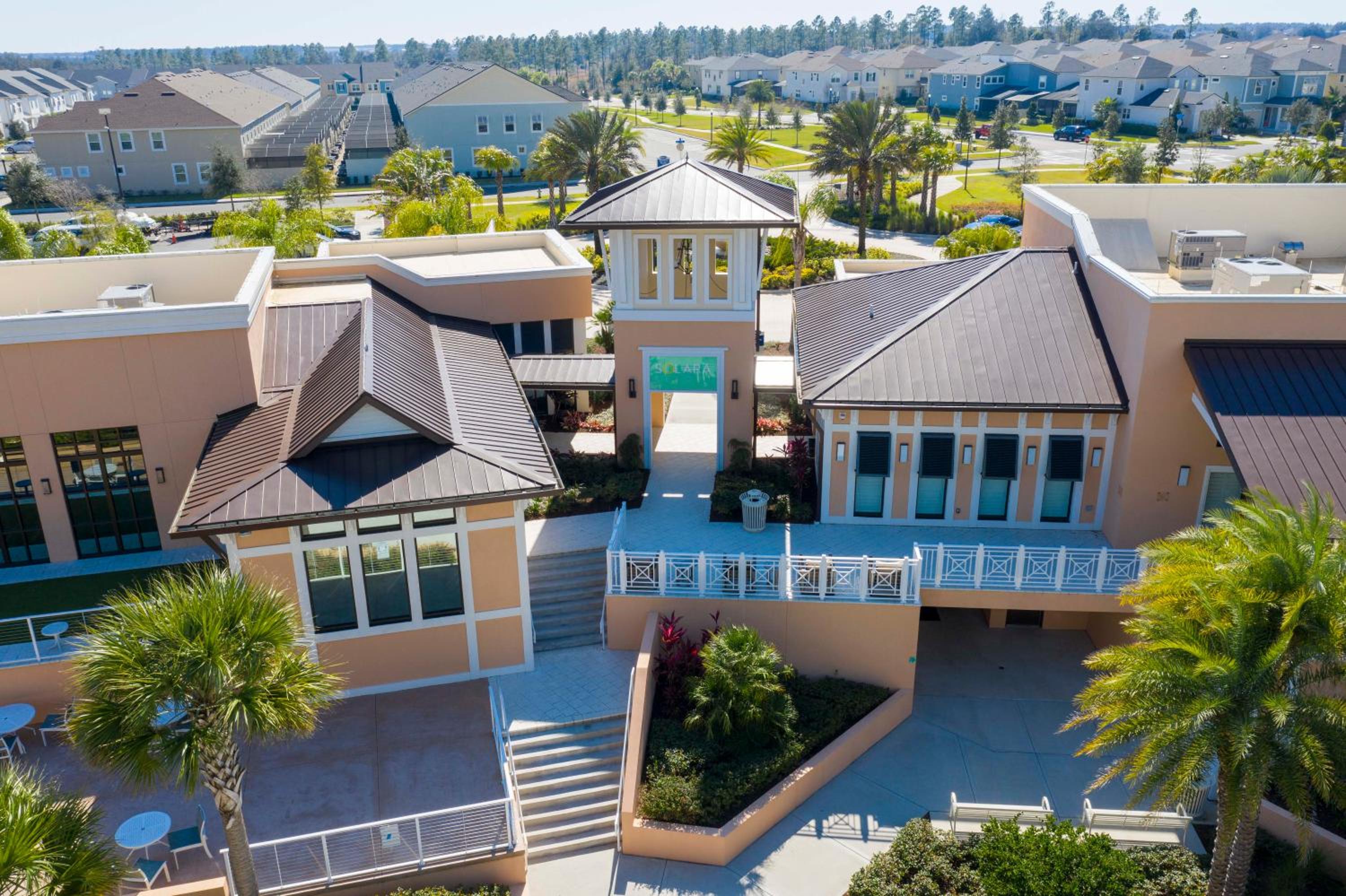 Opulent 4BR Townhome Private Pool, Solara Resort - 1543 CP